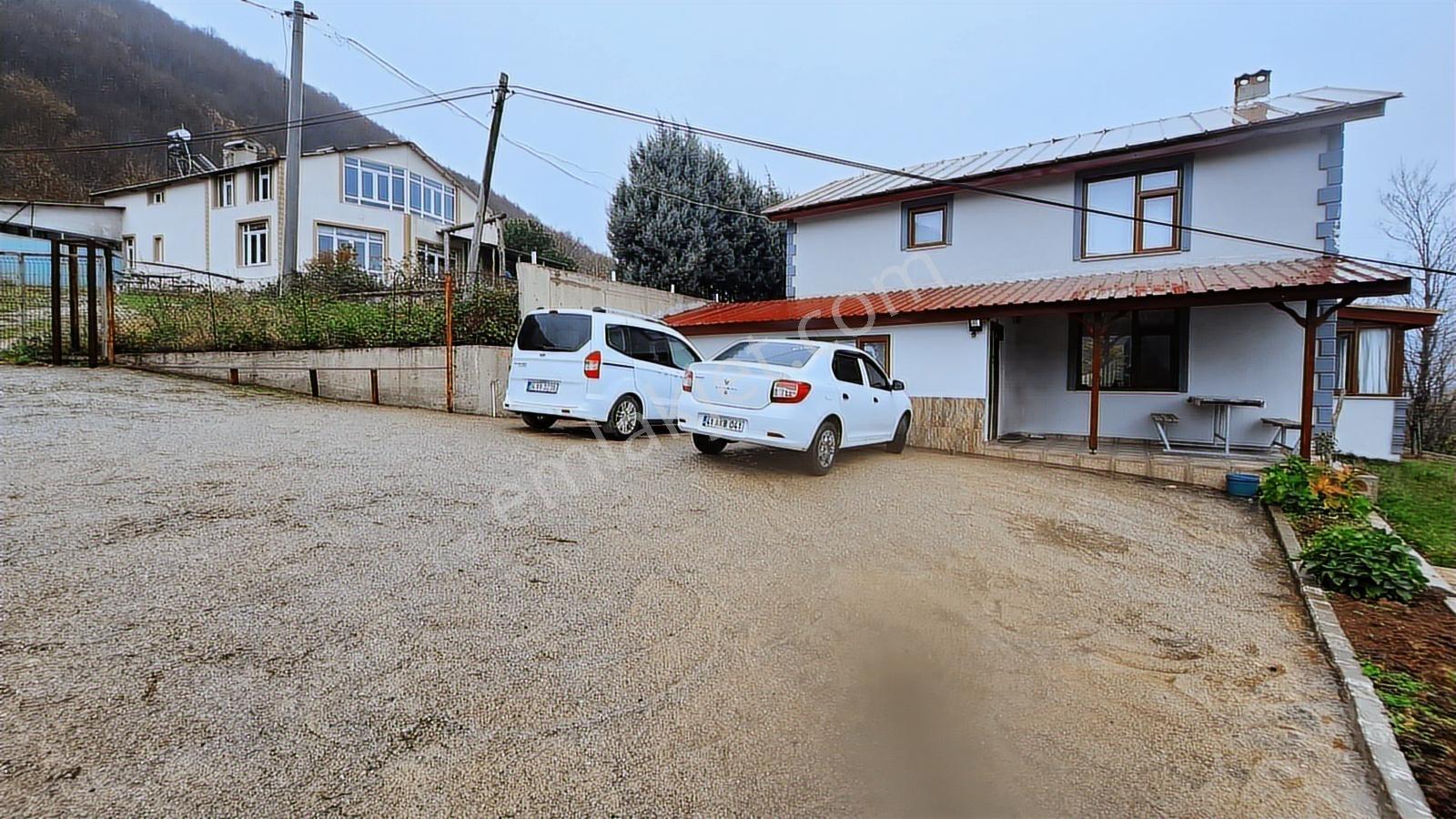Kartepe Pazarçayırı Mah.eşyalı Satılık Bahçeli Müstakil Ev - Görsel 30