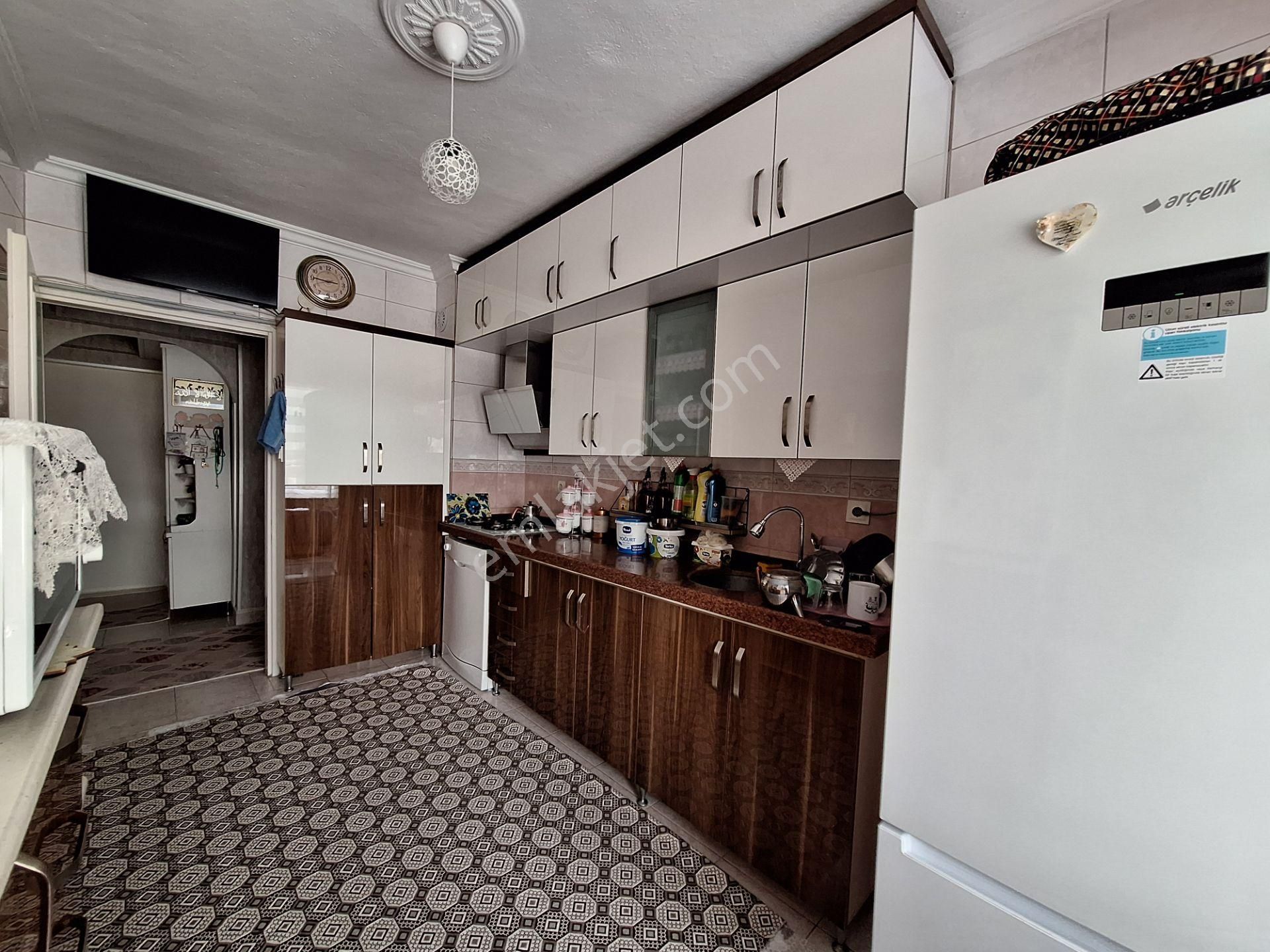 Kalecik Emlak'tan Merkezde Ara Kat Ebeveyn Banyolu 3+1 Daire - Görsel 3