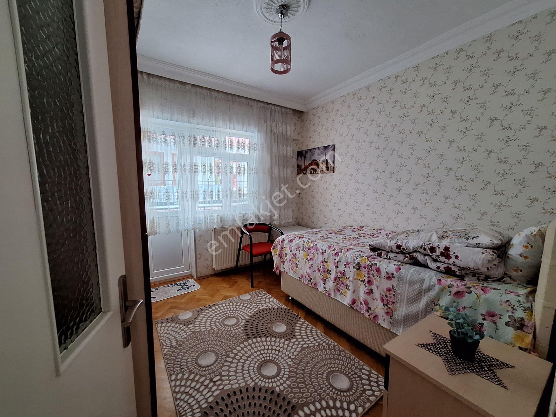 Kalecik Emlak'tan Merkezde Ara Kat Ebeveyn Banyolu 3+1 Daire - Görsel 14