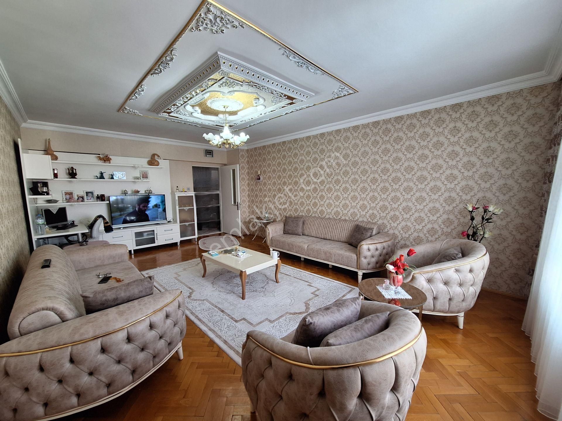 Kalecik Emlak'tan Merkezde Ara Kat Ebeveyn Banyolu 3+1 Daire - Görsel 7