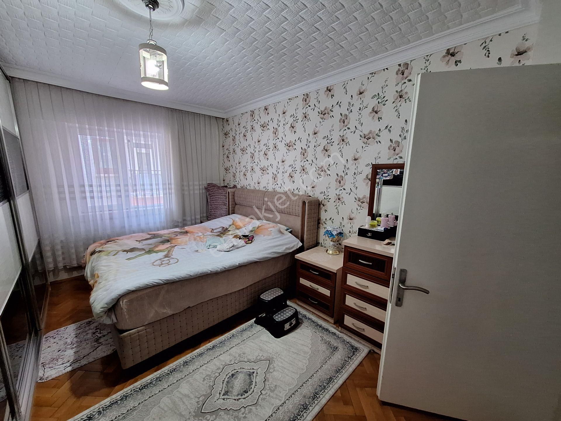 Kalecik Emlak'tan Merkezde Ara Kat Ebeveyn Banyolu 3+1 Daire - Görsel 13