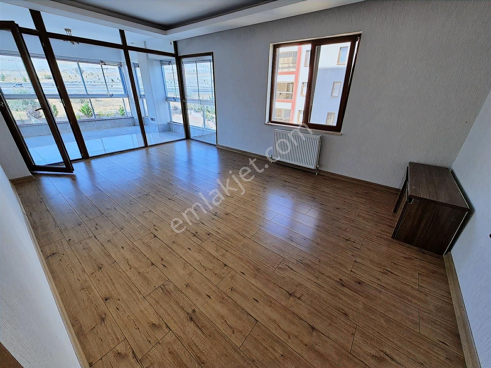 Arel'den Bağlıca Three Life Sitesi 4.kat Çok Geniş Kullanışlı 4+ - Görsel 24