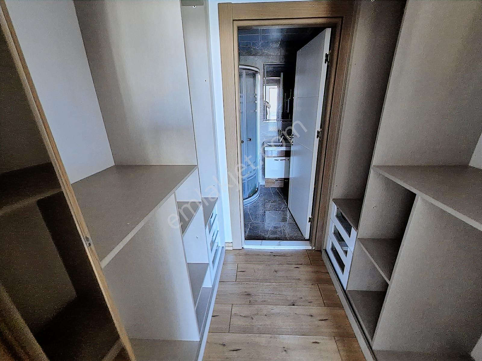 Arel'den Bağlıca Three Life Sitesi 4.kat Çok Geniş Kullanışlı 4+ - Görsel 21