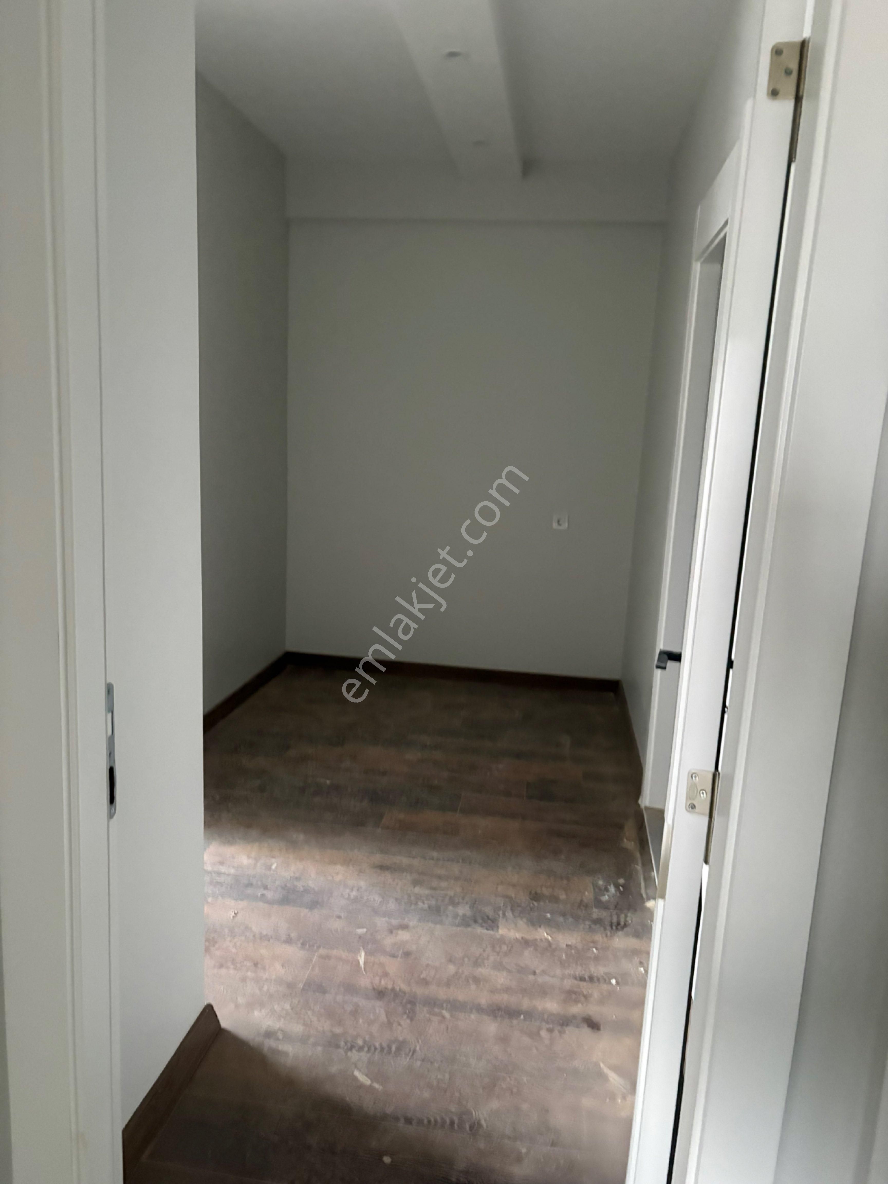 Havuzlu Saunalı Fitness Salonlu Çocuk Parklı Site İçeresinde Kiralık Daire - Görsel 8