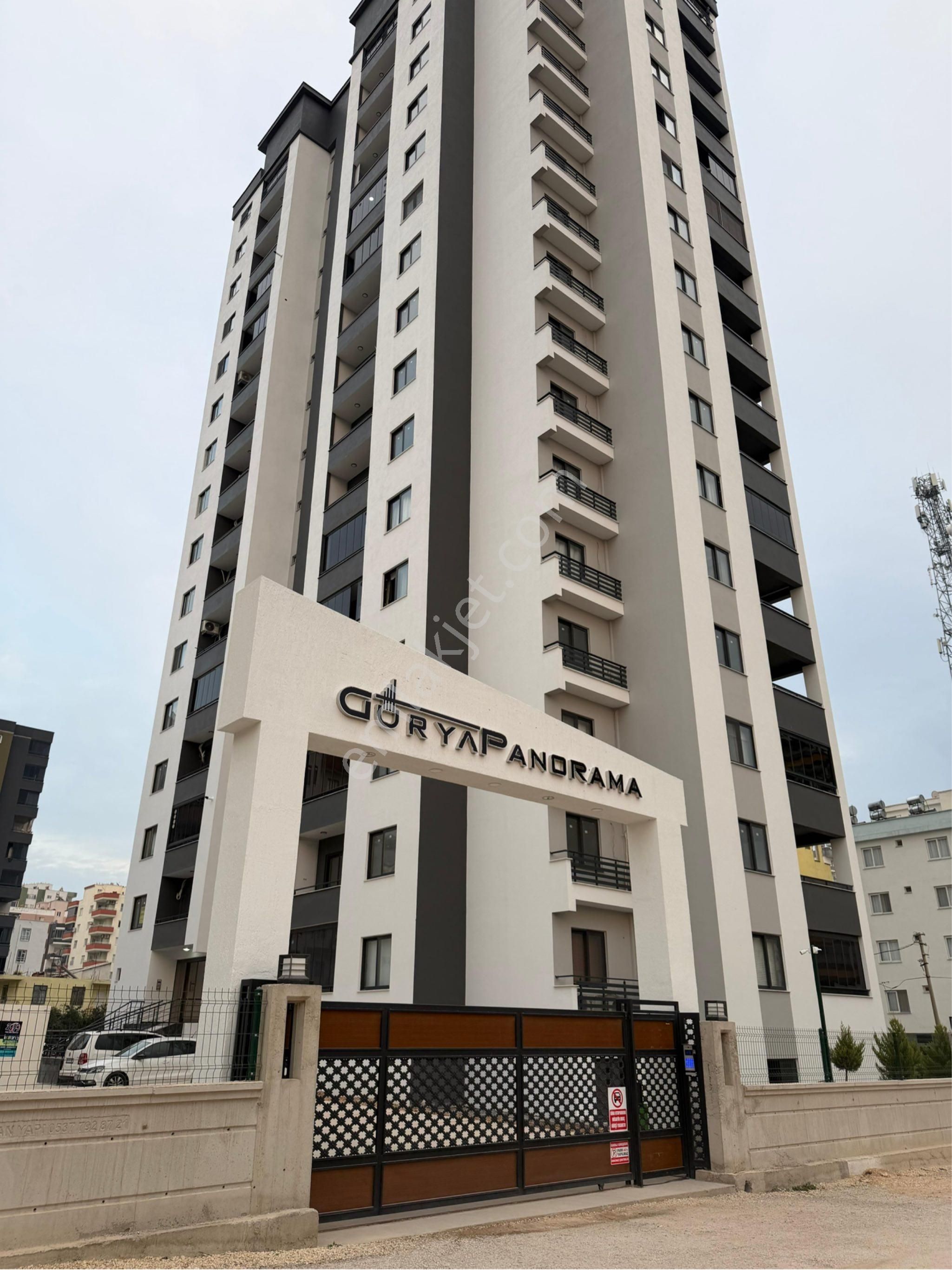 Havuzlu Saunalı Fitness Salonlu Çocuk Parklı Site İçeresinde Kiralık Daire