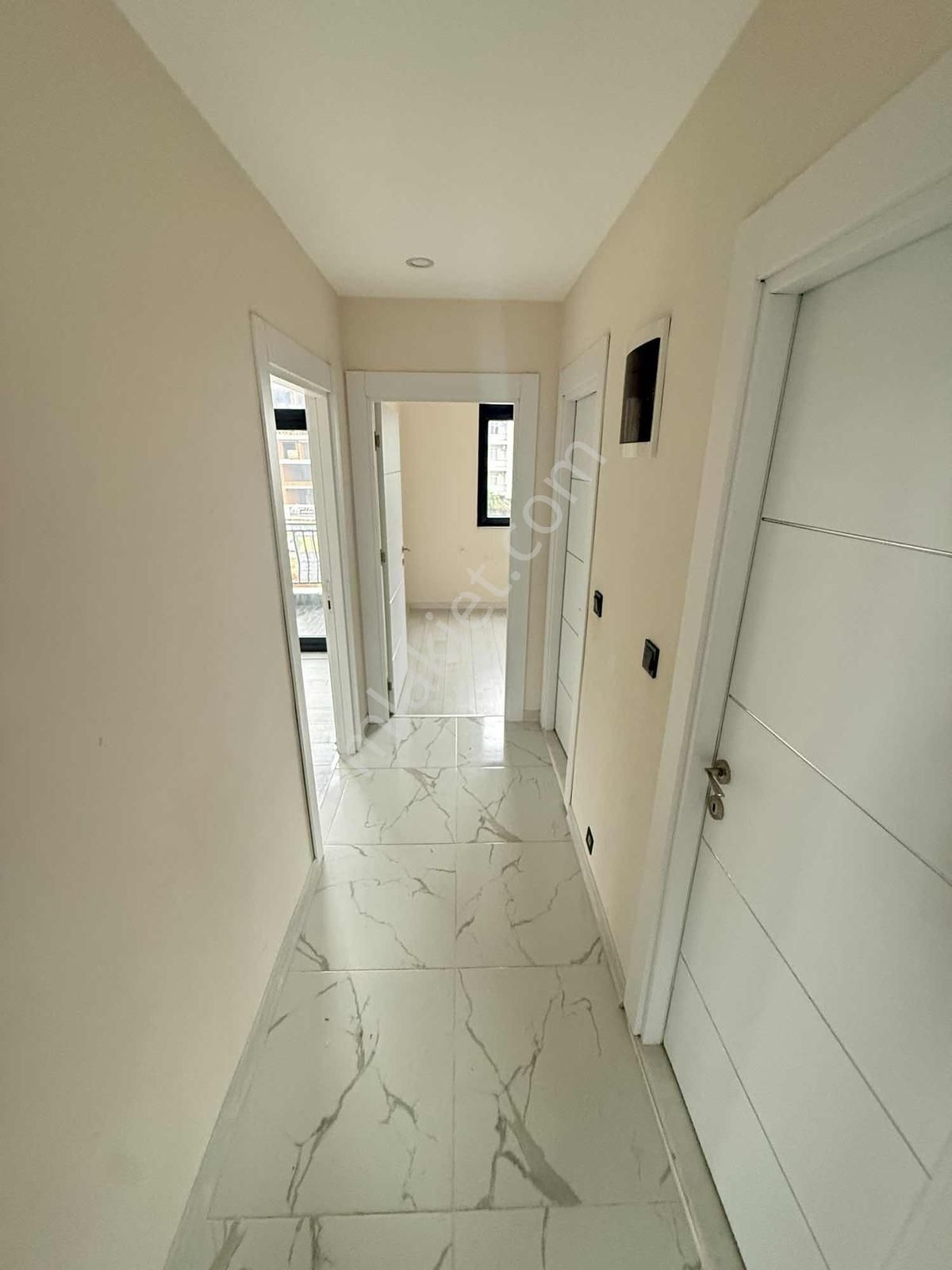 Karşıyaka Mah Havuzlu 2 Blok İçerisinde Katta 2+1 - Görsel 4