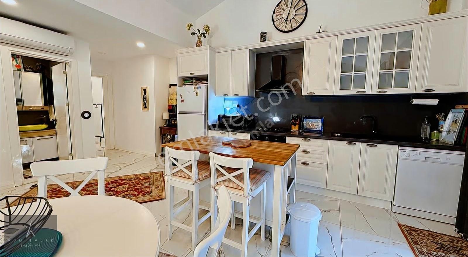 Yalıçiftlikte Doğa İçinde Tek Kat, Havuzlu Eşyalı Kiralık Villa - Görsel 20