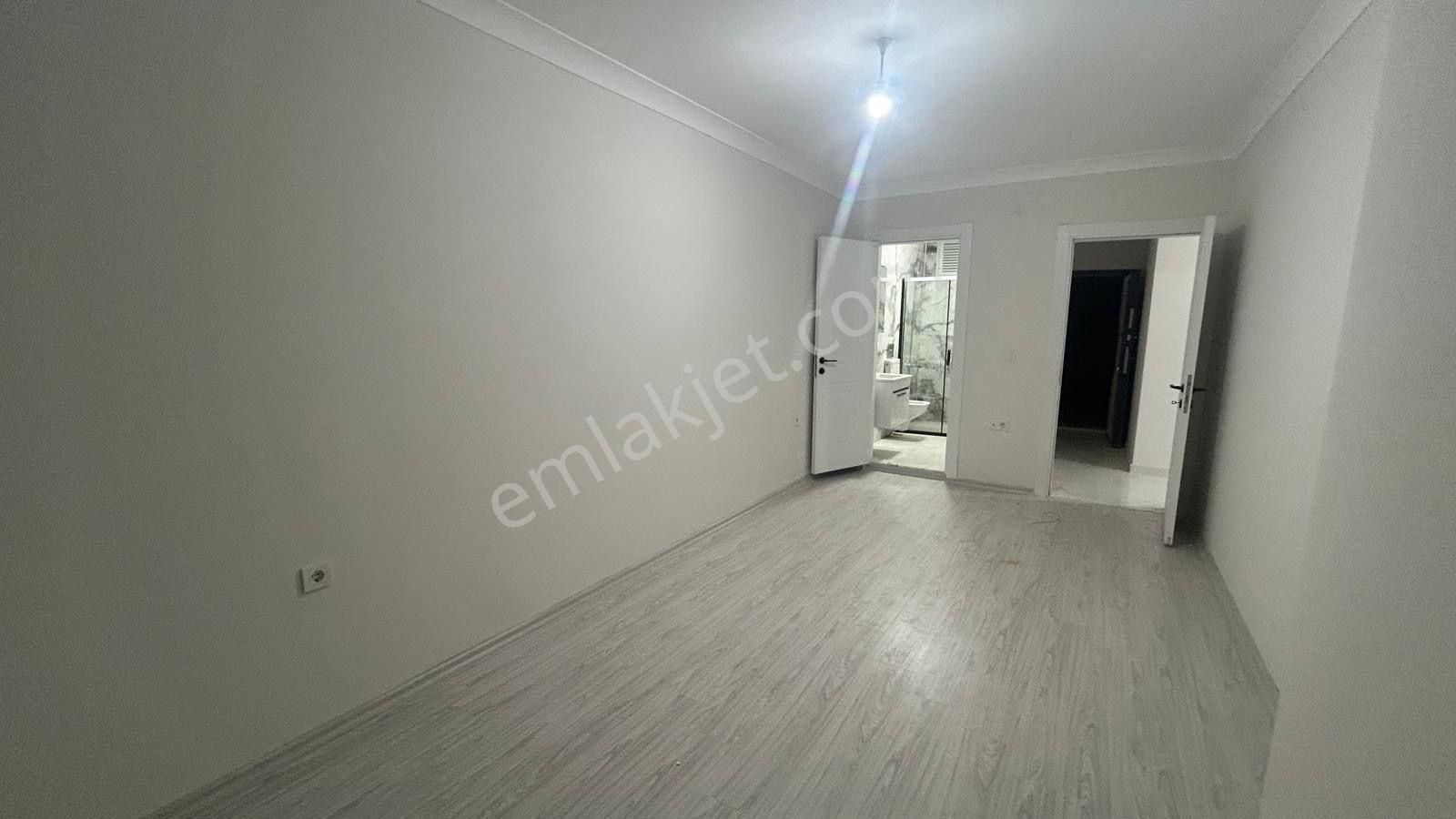 No:10 Gayrimenkul’den – Merkezi Konum, Cadde Üstü, Ara Kat 2+1 Kapalı Mutfak • Kiralık - Görsel 9