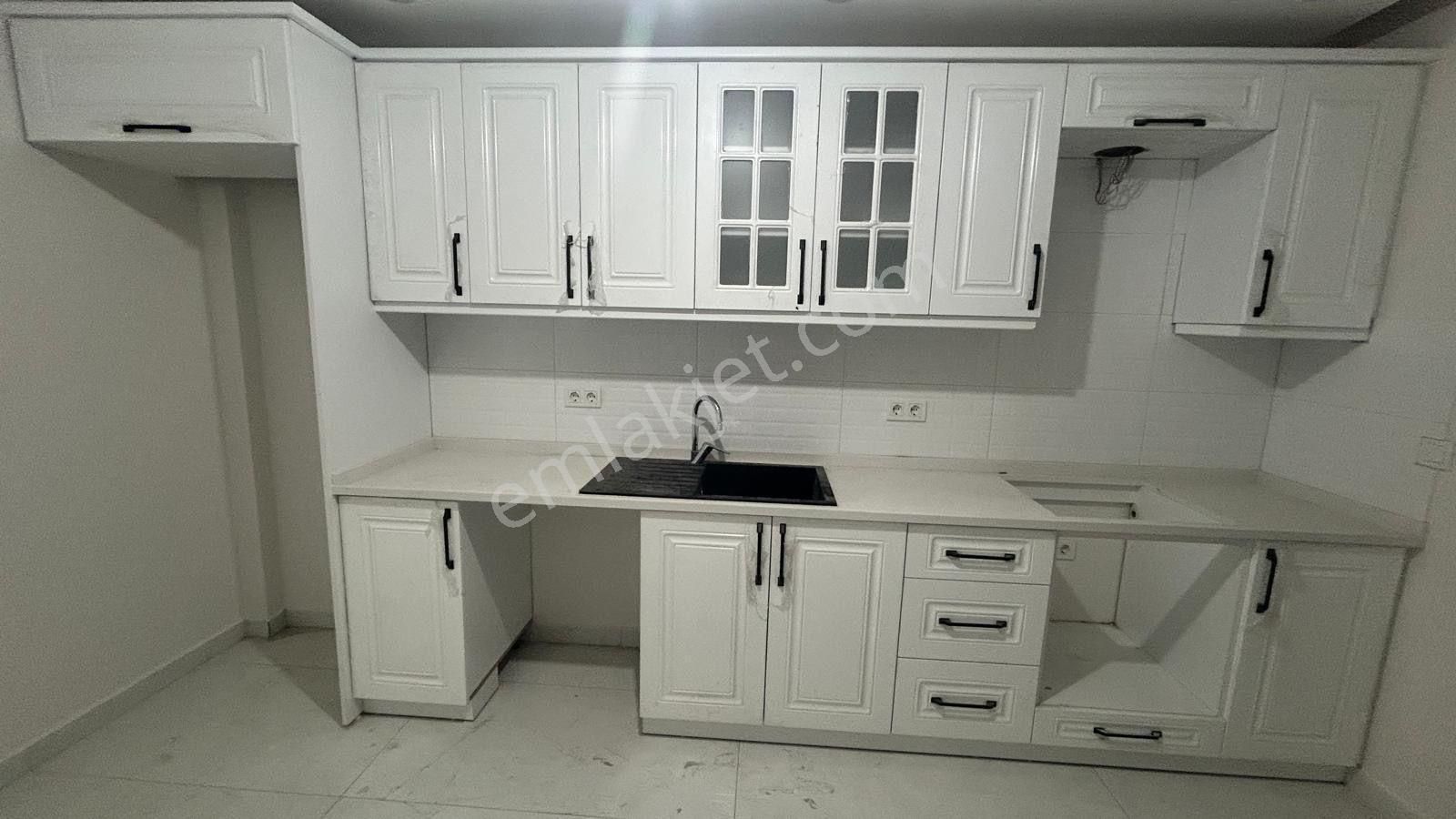 No:10 Gayrimenkul’den – Merkezi Konum, Cadde Üstü, Ara Kat 2+1 Kapalı Mutfak • Kiralık - Görsel 22