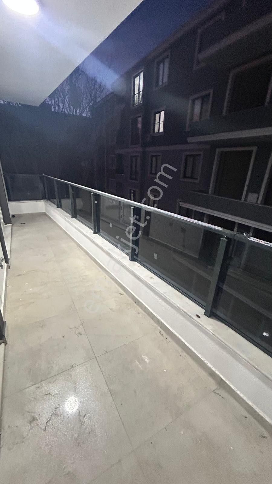 No:10 Gayrimenkul’den – Merkezi Konum, Cadde Üstü, Ara Kat 2+1 Kapalı Mutfak • Kiralık - Görsel 13