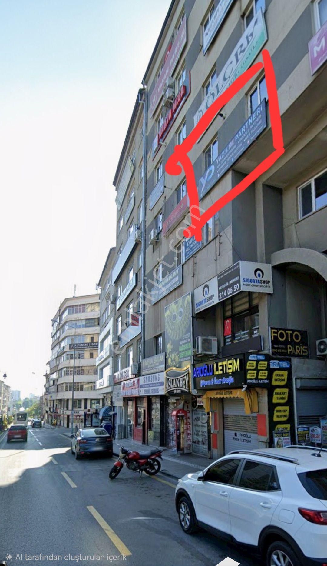 Satılık 2+1 Ana Cadde Üzeri Tabelalı Büro - Görsel 2