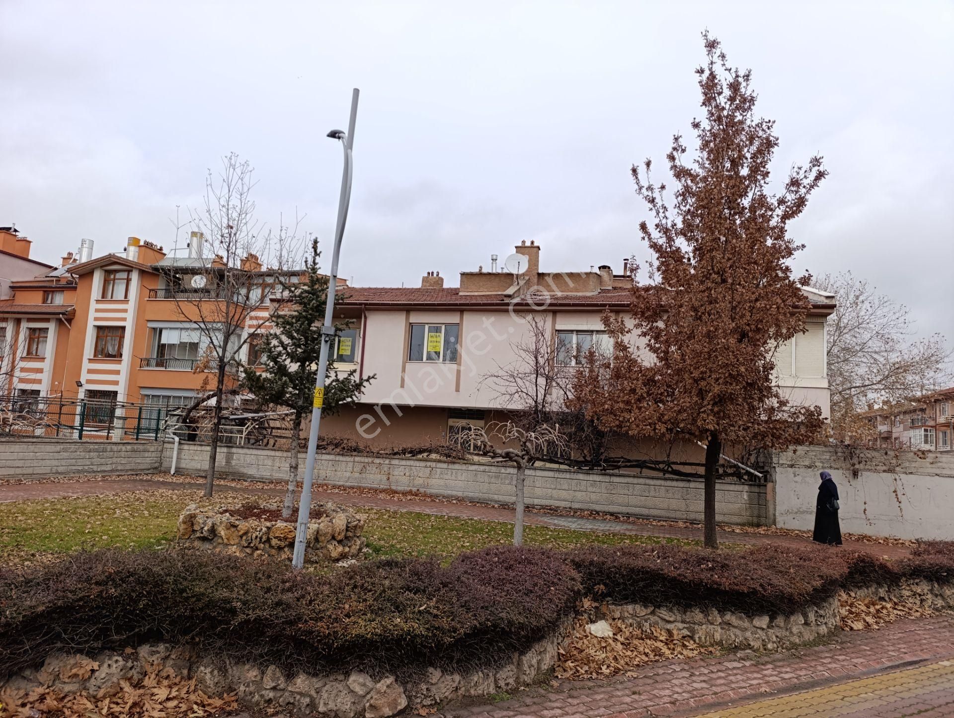 Sakarya Mahallesin De 3+1 Acil Satılık Daire - Görsel 25