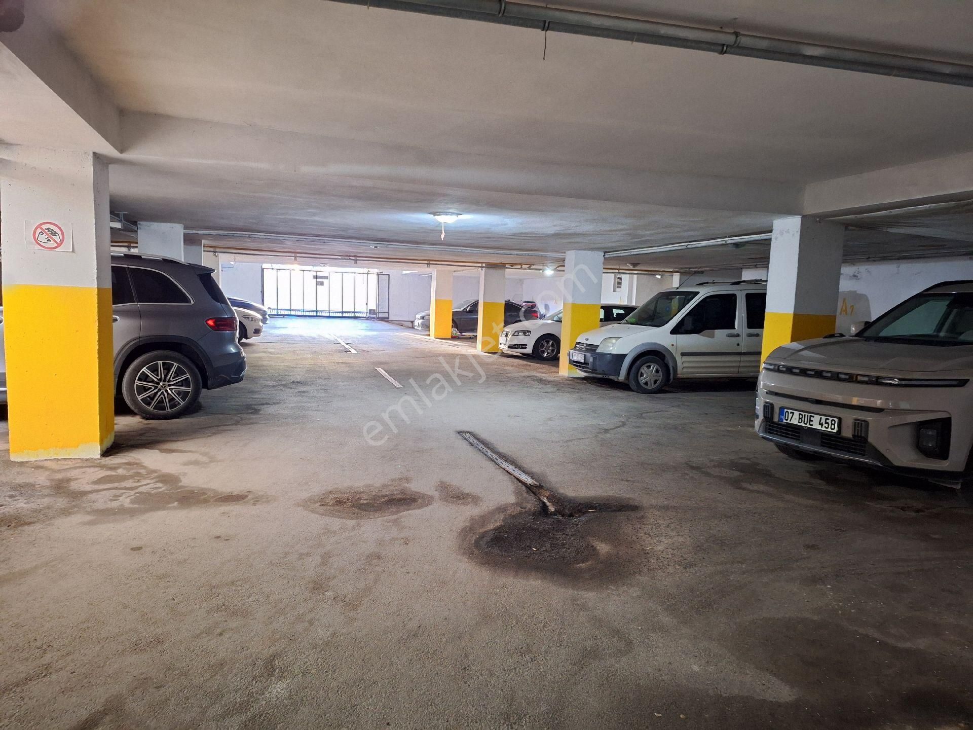 Antalya Konyaaltı Uncalı Mahallesinde Huvuzlu Site De Kombili Klimalı Kiralık Geniş 2+1 Daire - Görsel 32