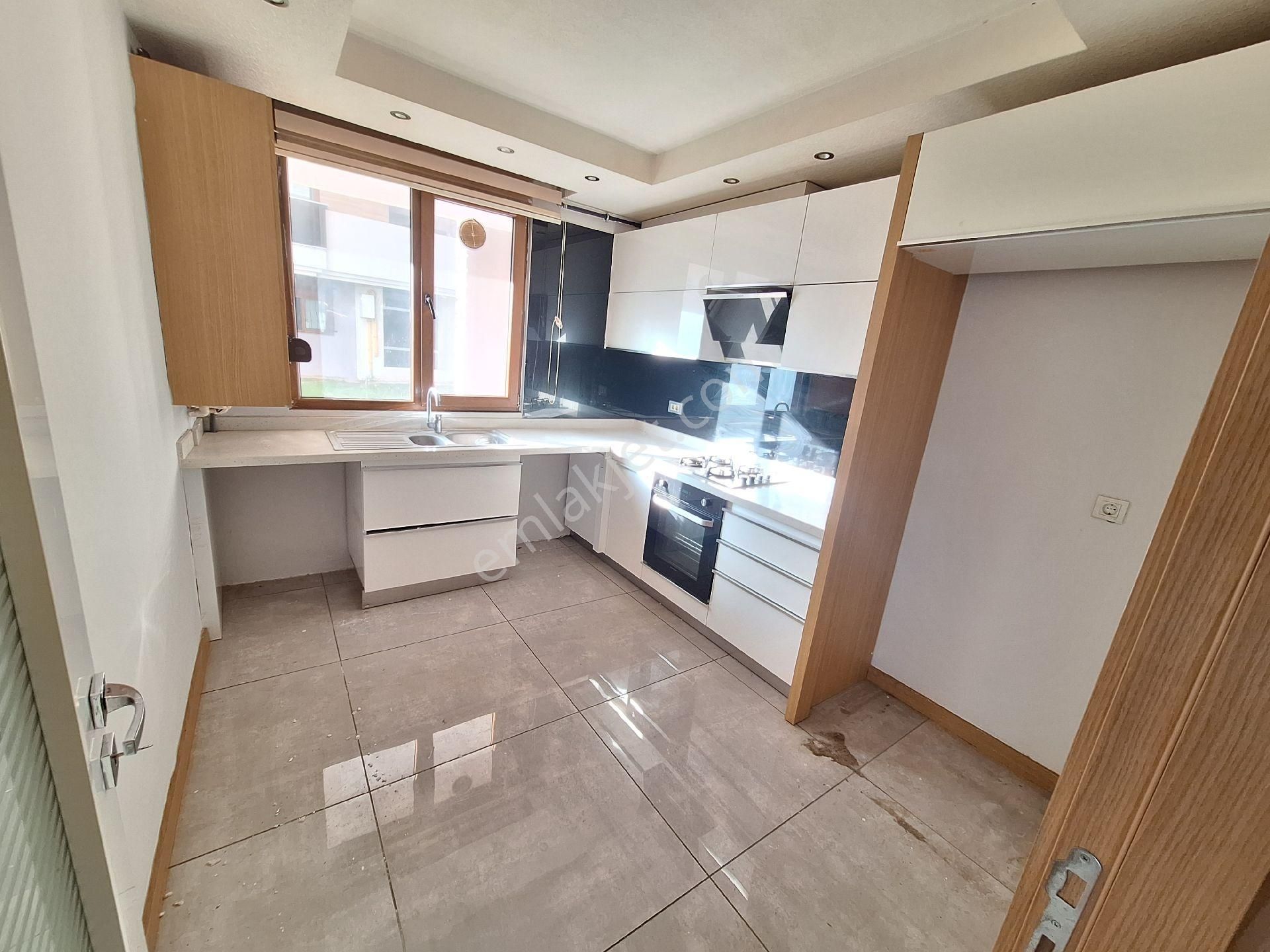 Antalya Konyaaltı Uncalı Mahallesinde Huvuzlu Site De Kombili Klimalı Kiralık Geniş 2+1 Daire - Görsel 15