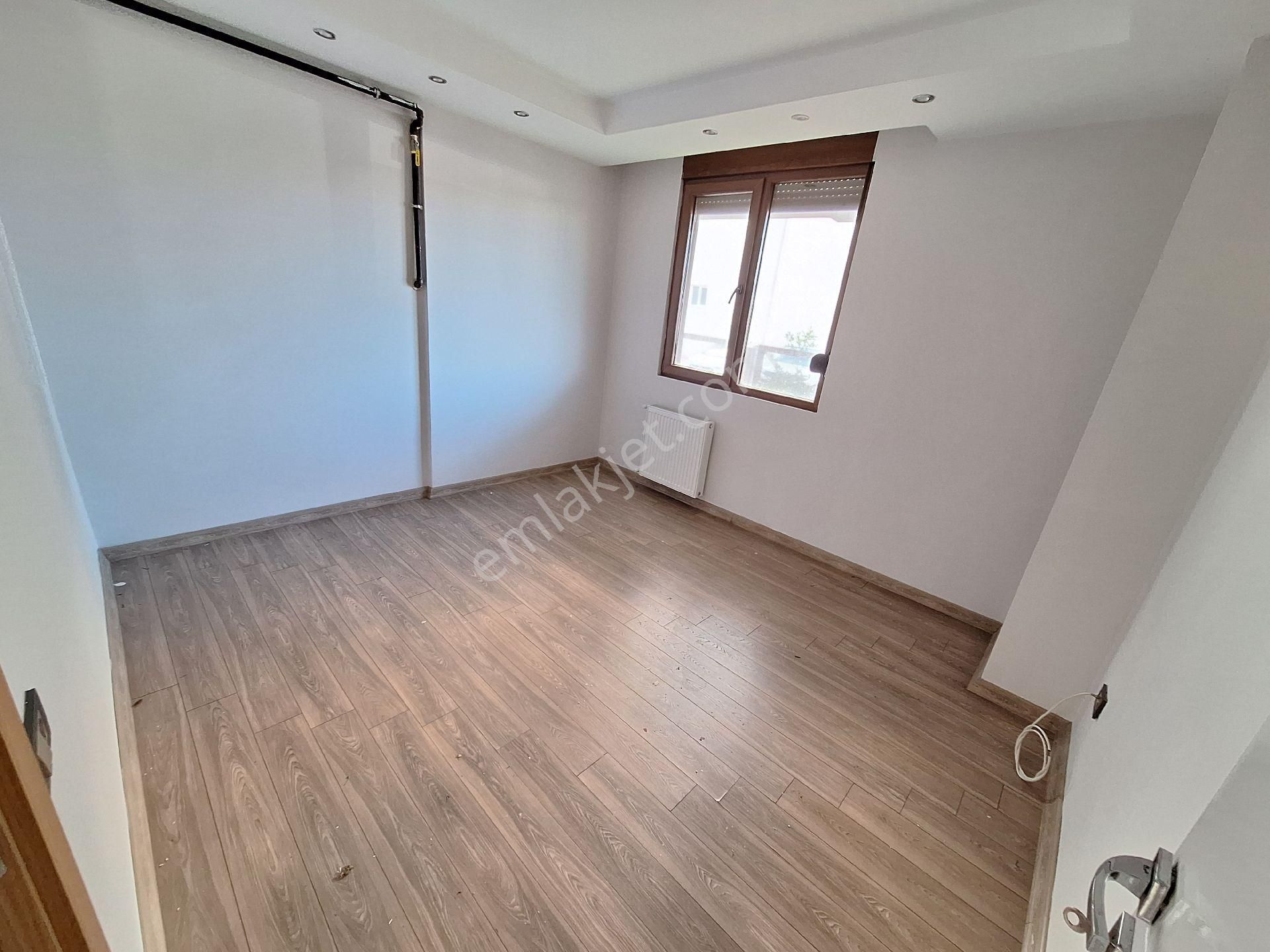 Antalya Konyaaltı Uncalı Mahallesinde Huvuzlu Site De Kombili Klimalı Kiralık Geniş 2+1 Daire - Görsel 22