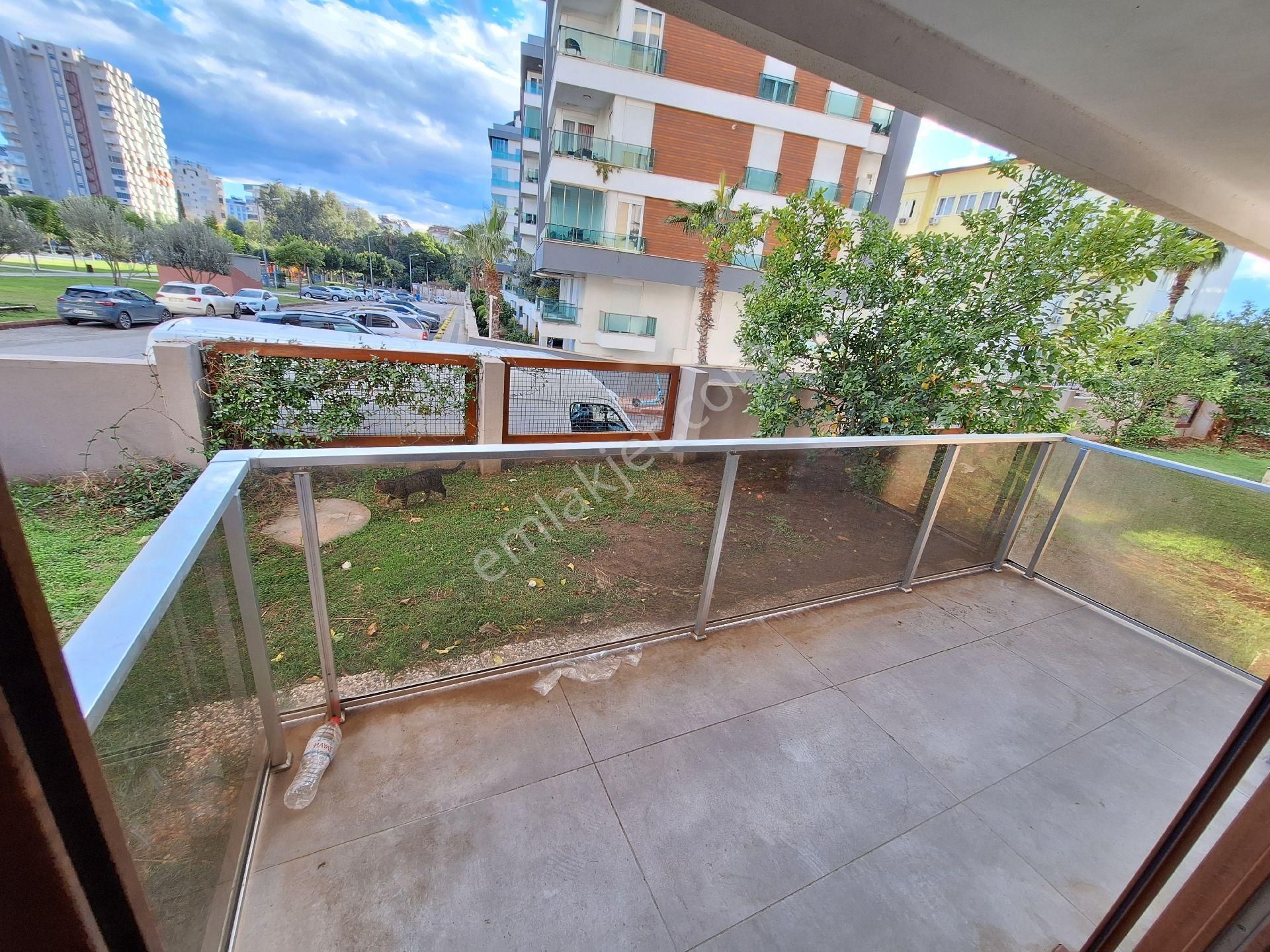 Antalya Konyaaltı Uncalı Mahallesinde Huvuzlu Site De Kombili Klimalı Kiralık Geniş 2+1 Daire - Görsel 11
