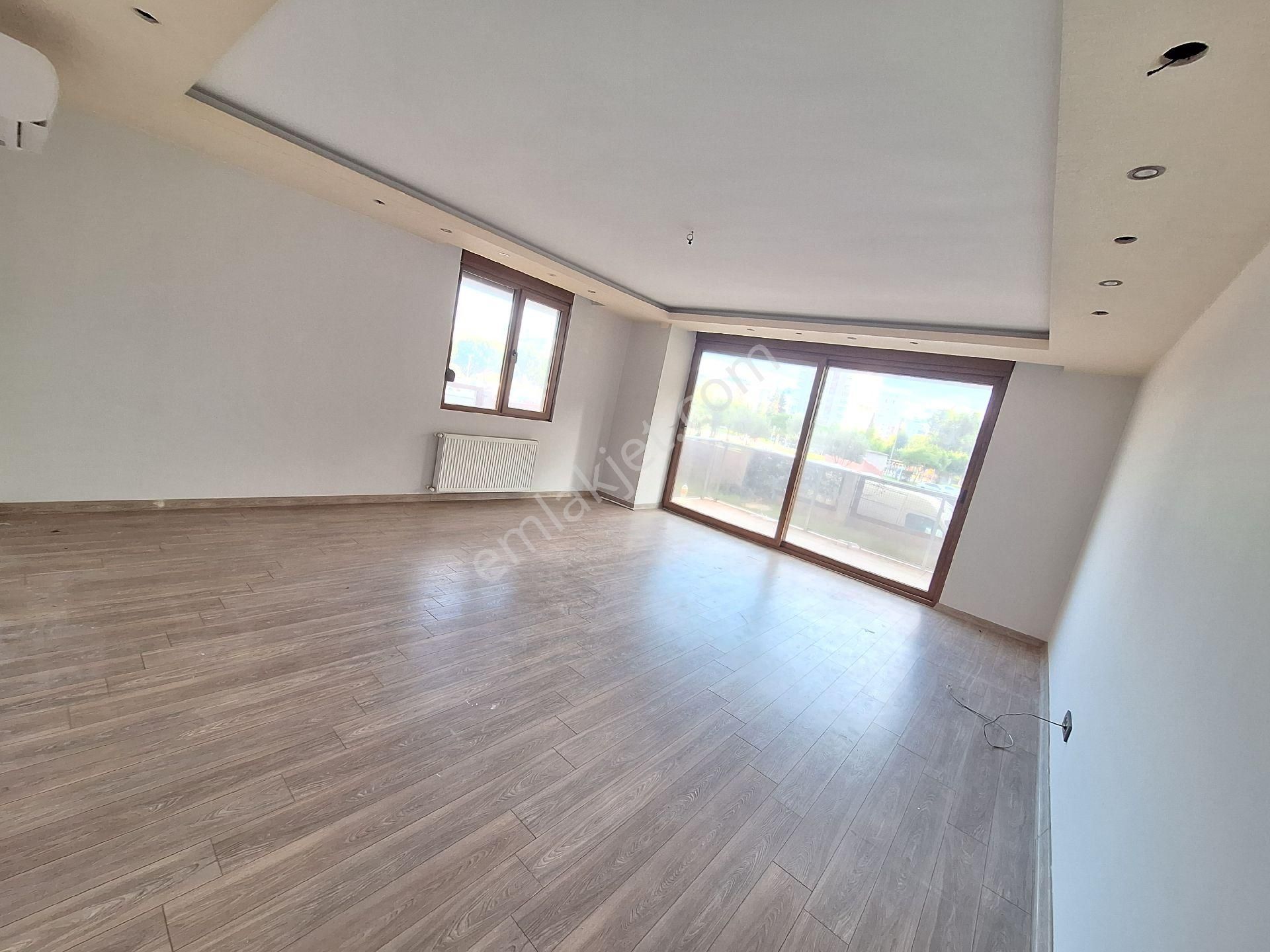 Antalya Konyaaltı Uncalı Mahallesinde Huvuzlu Site De Kombili Klimalı Kiralık Geniş 2+1 Daire - Görsel 8