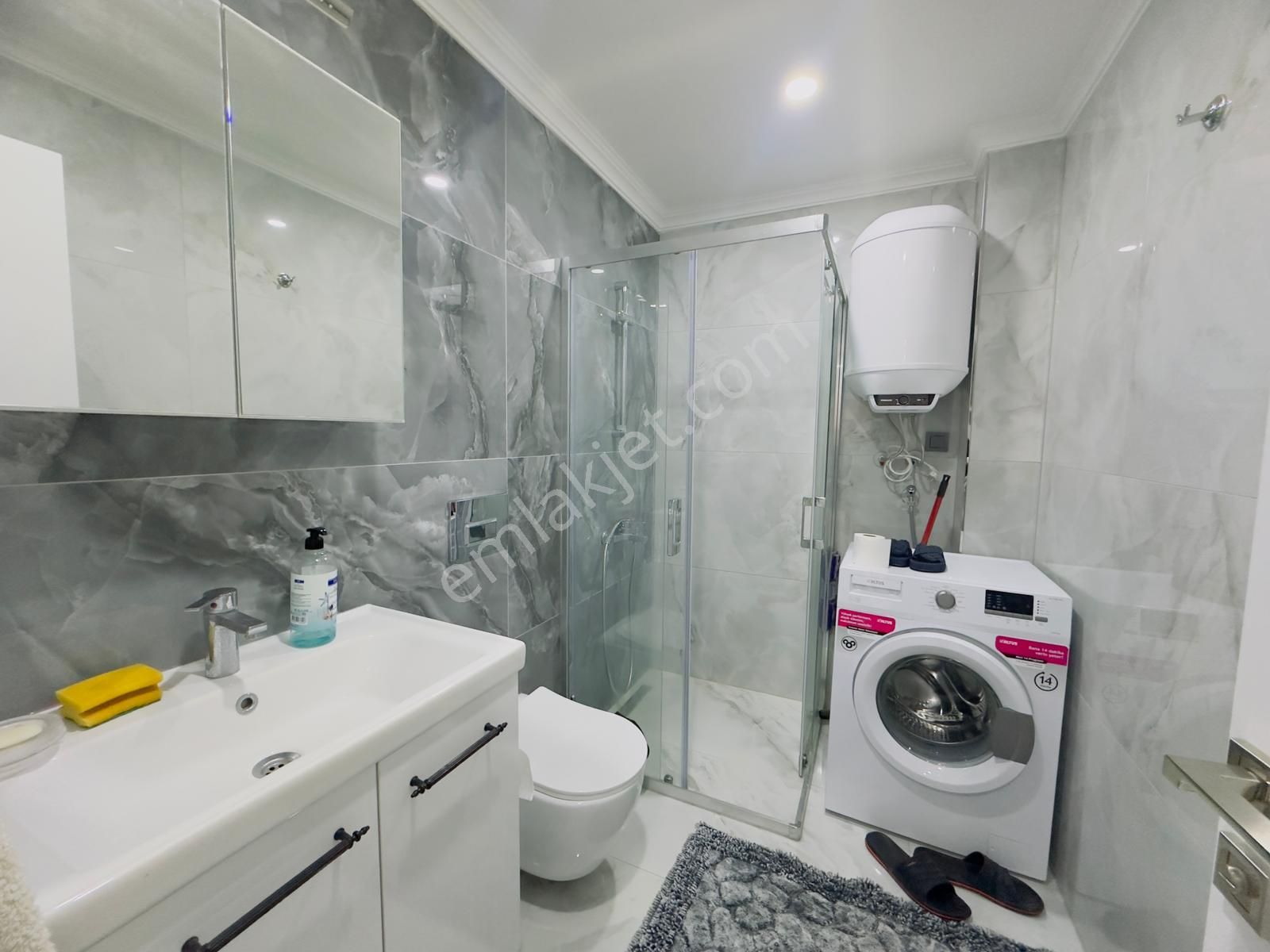 Hisar Mahalallesin'de Havuzlu Sitede 2+1 Bahçe Katı Eşyalı Daire - Görsel 17