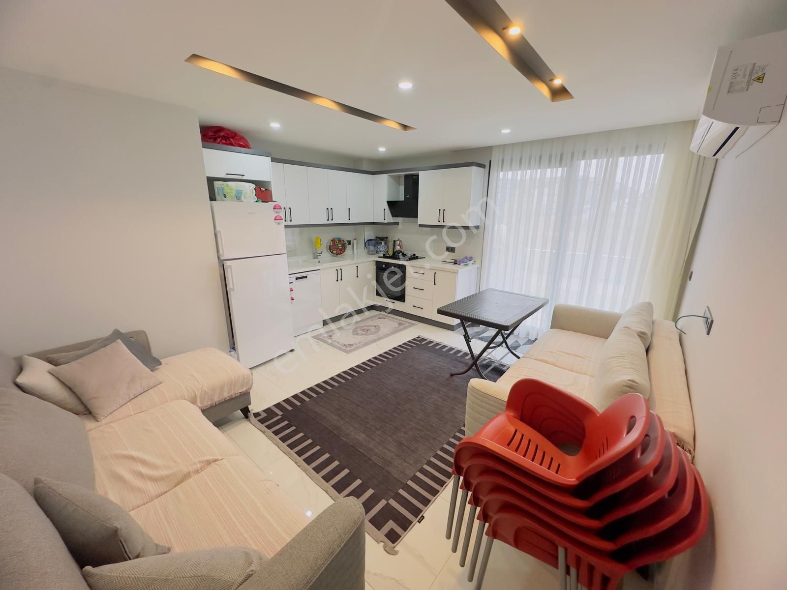 Hisar Mahalallesin'de Havuzlu Sitede 2+1 Bahçe Katı Eşyalı Daire - Görsel 9