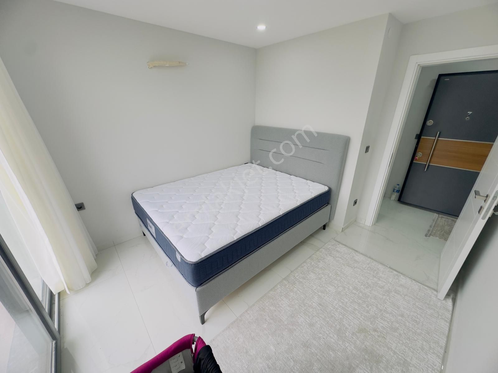 Hisar Mahalallesin'de Havuzlu Sitede 2+1 Bahçe Katı Eşyalı Daire - Görsel 10