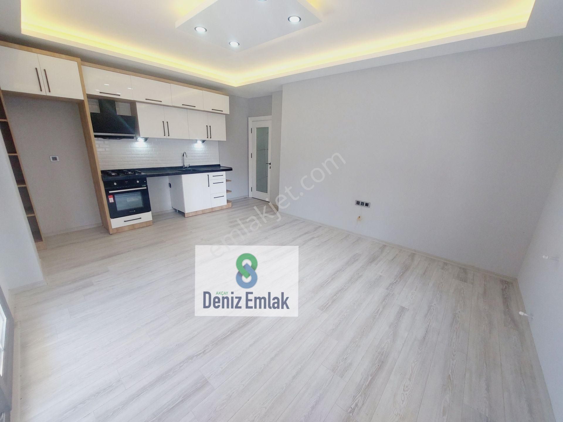 Denizden Akçayda Öncephe Geniş Balkonlu Satılık Lüx Satılık 2+1 Daire. - Görsel 3