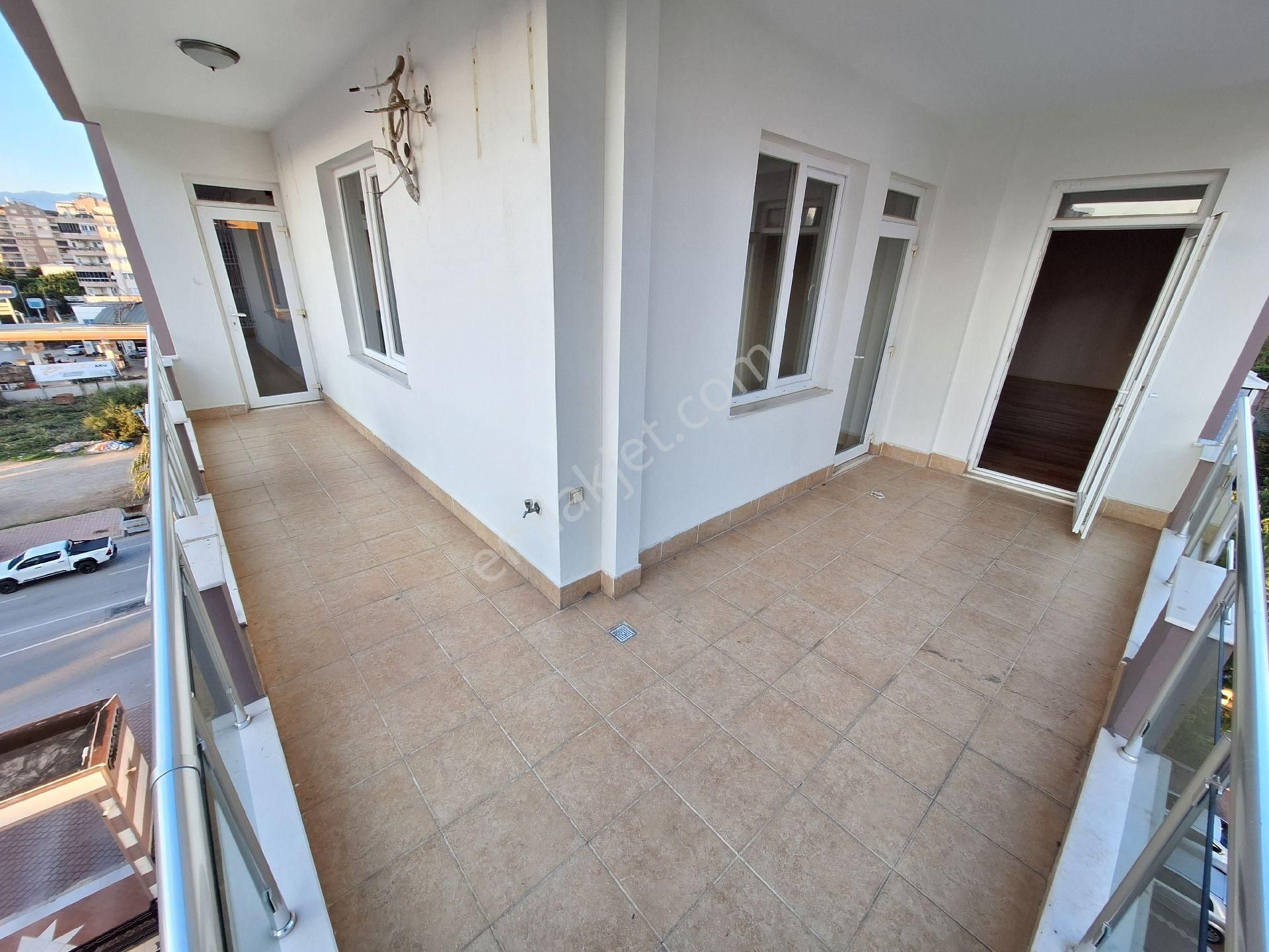 Antalya Konyaaltı Uncalı Mahallesinde Havuzlu Güvenlikli Site İçinde Doğalgaz Kombili 3+1 Daire - Görsel 12
