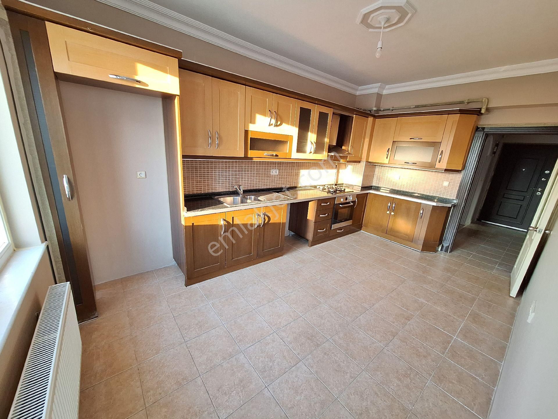 Antalya Konyaaltı Uncalı Mahallesinde Havuzlu Güvenlikli Site İçinde Doğalgaz Kombili 3+1 Daire - Görsel 17