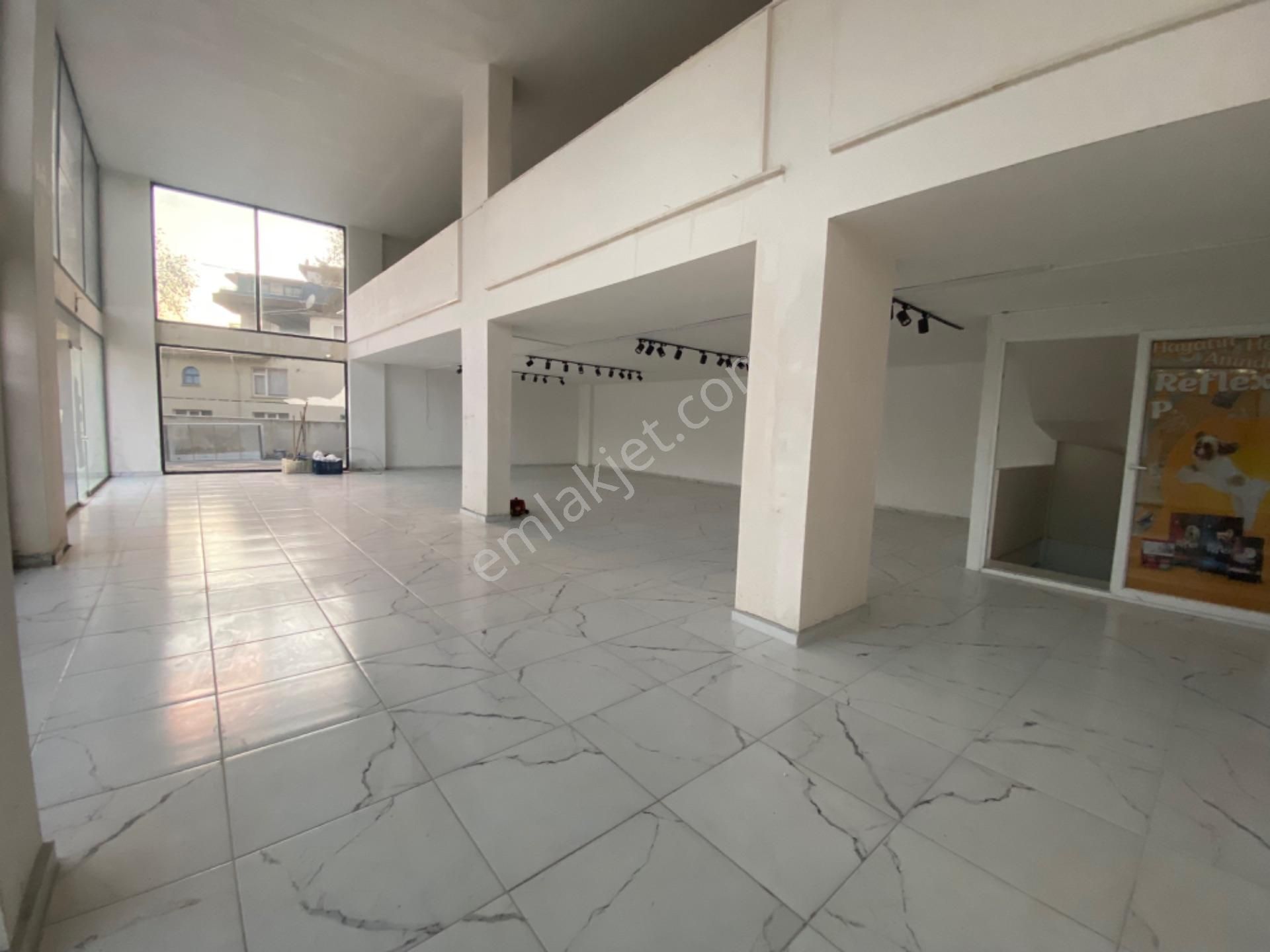 Alanya Oba Mahallesi Satılık 3 Katlı Dükkan - Görsel 4