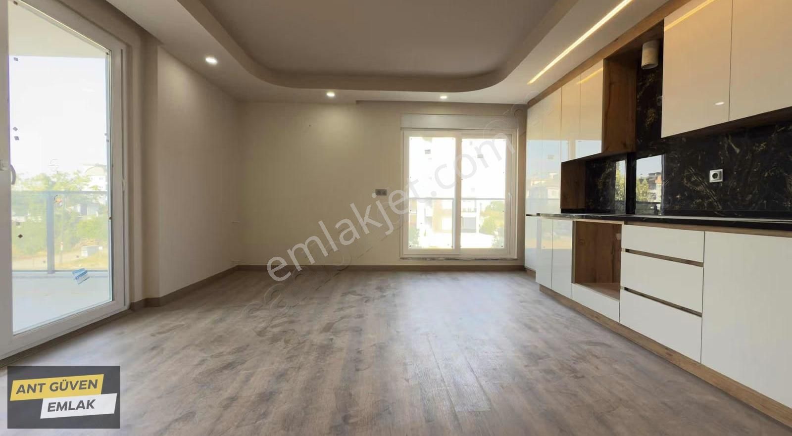 Yeniköy'de Cadde Üzerinde 2+1 Elektrikli Pnjrlu Sıfır Daireler - Görsel 21