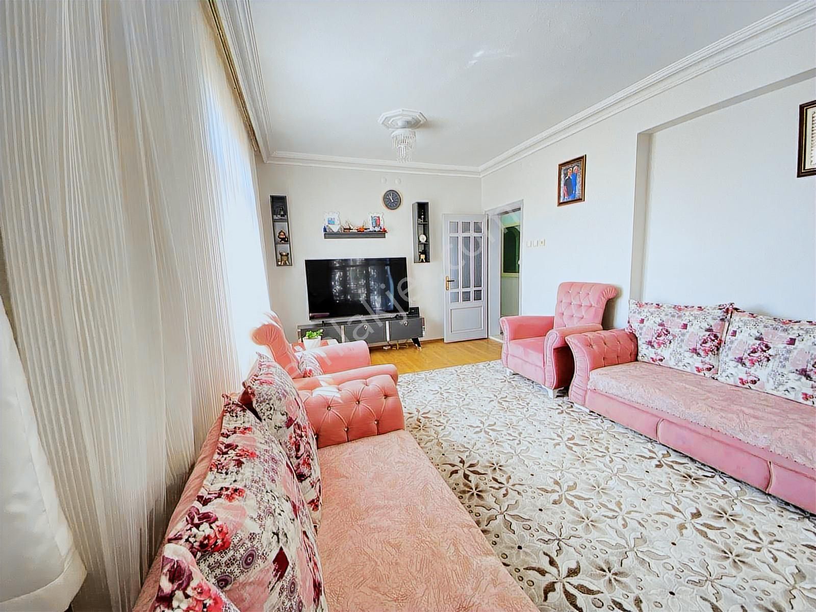 Hocacihanda Geniş Metrekareli, 3 Cepheli Site İçi 3+1 Daire! - Görsel 17