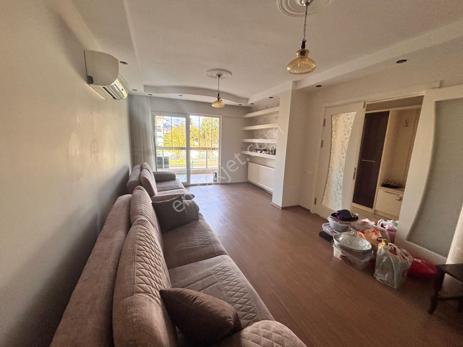 Cumhuriyet Mahallesinde Çarşıya Yakın Konumda Ara Kat 3+1 Satılık Daire - Görsel 7