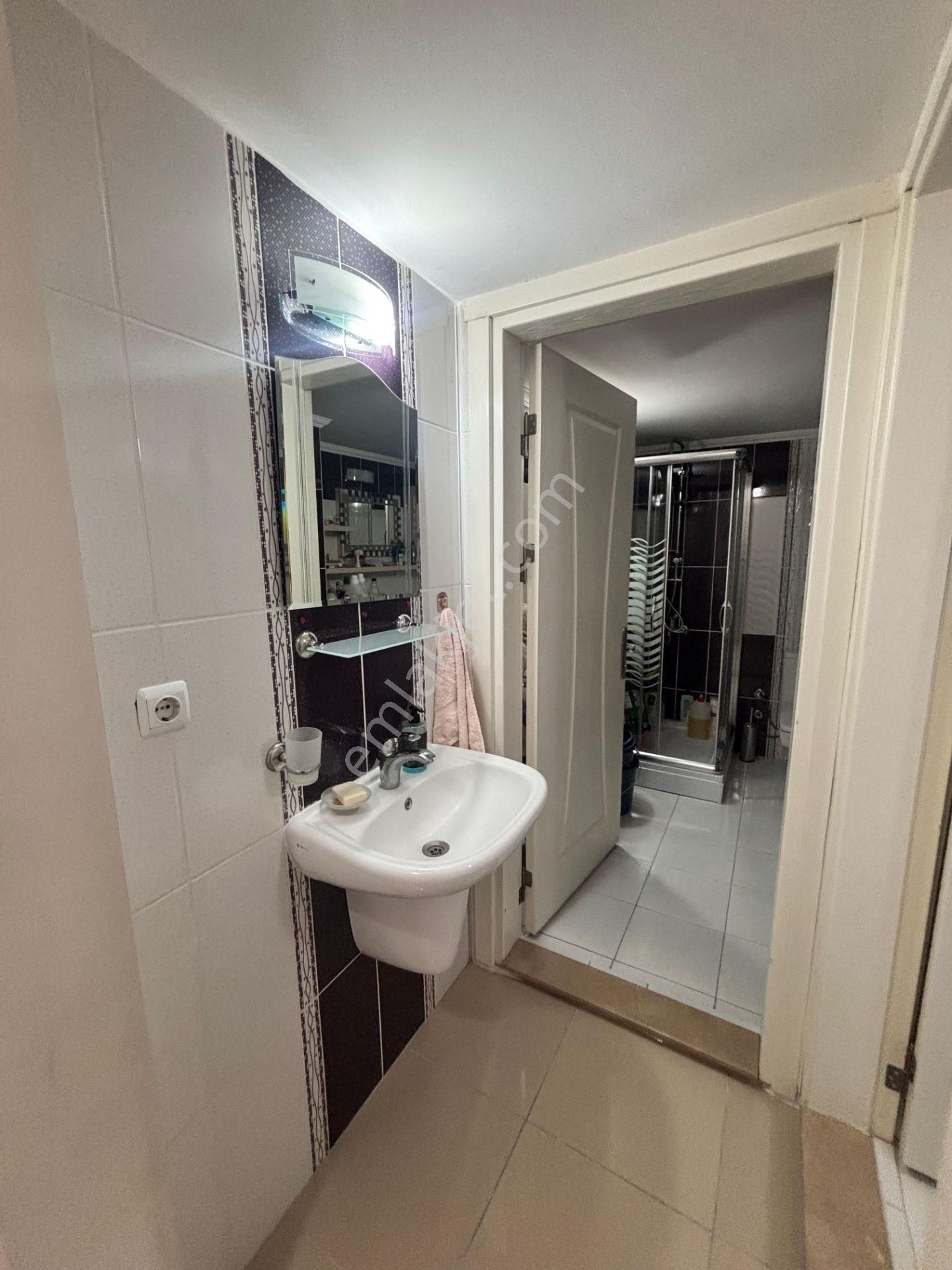 Cumhuriyet Mahallesinde Çarşıya Yakın Konumda Ara Kat 3+1 Satılık Daire - Görsel 22