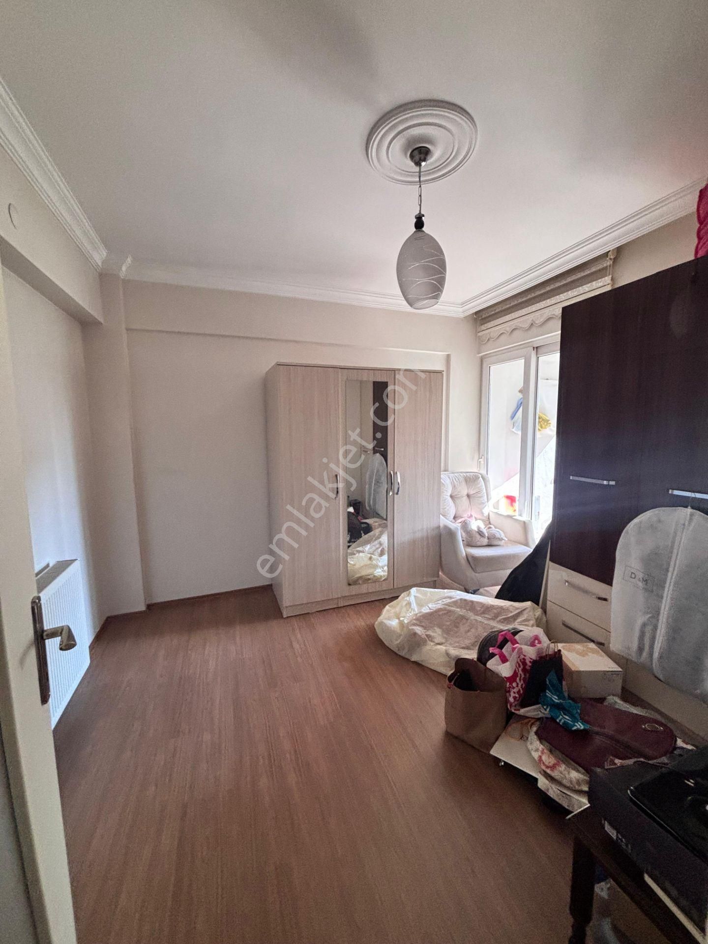 Cumhuriyet Mahallesinde Çarşıya Yakın Konumda Ara Kat 3+1 Satılık Daire - Görsel 24