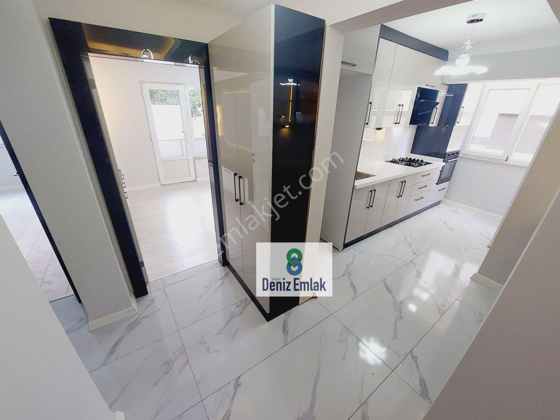 Denizden Akçay Sarıkızda Masrafsız Bahçe Kullanımlı Satılık 2+1 Daire. - Görsel 27