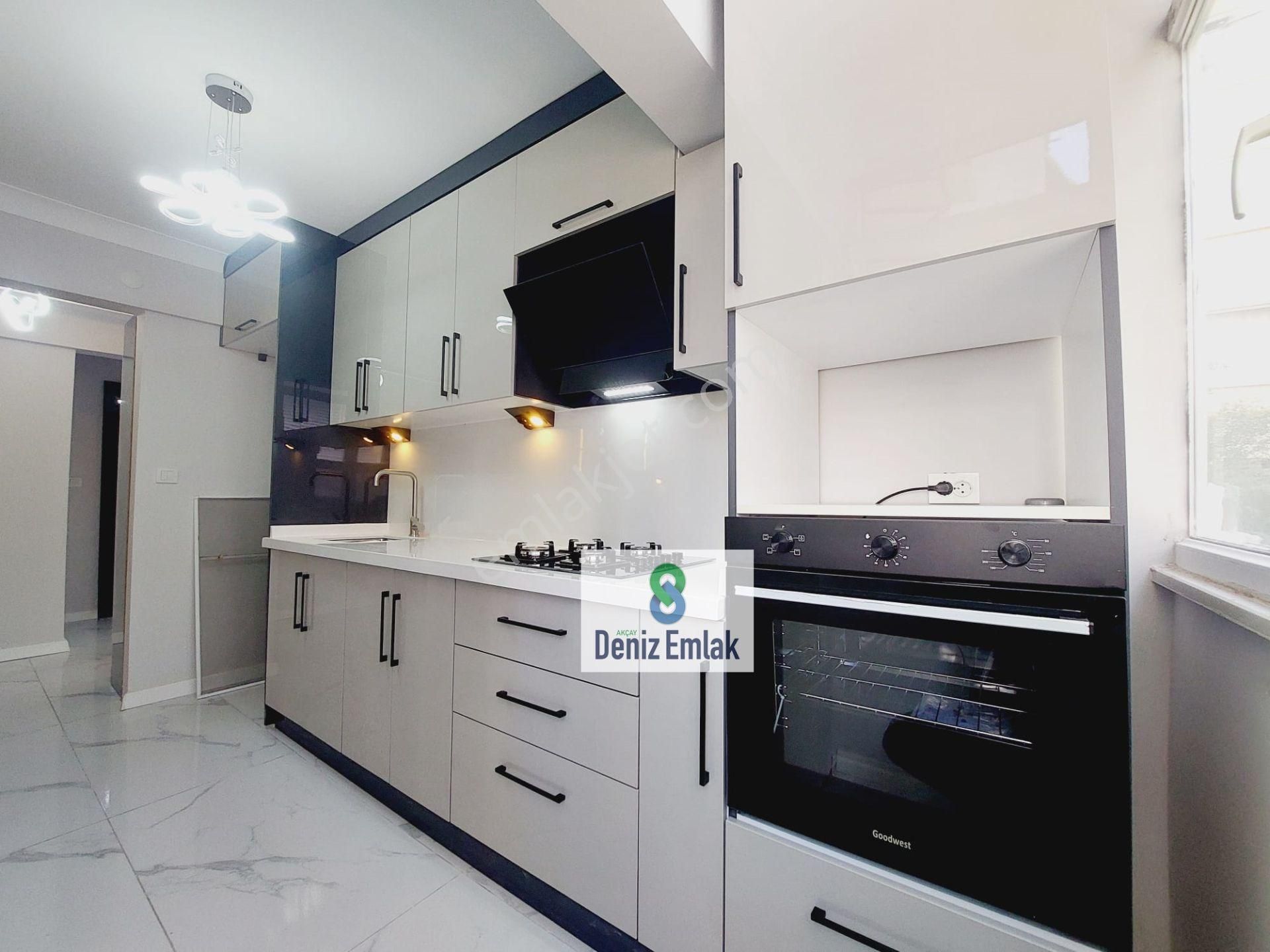 Denizden Akçay Sarıkızda Masrafsız Bahçe Kullanımlı Satılık 2+1 Daire. - Görsel 32