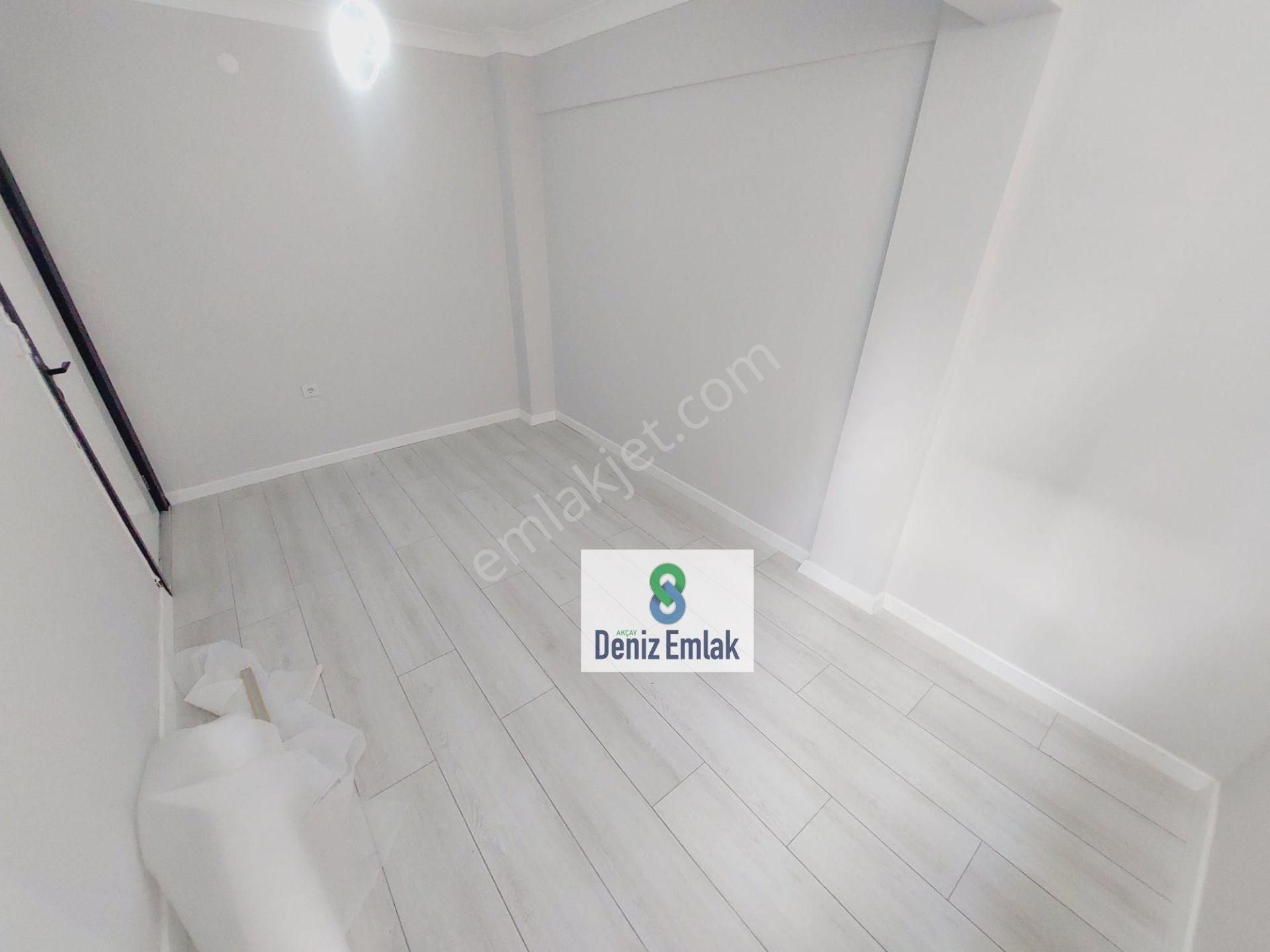 Denizden Akçay Sarıkızda Masrafsız Bahçe Kullanımlı Satılık 2+1 Daire. - Görsel 11
