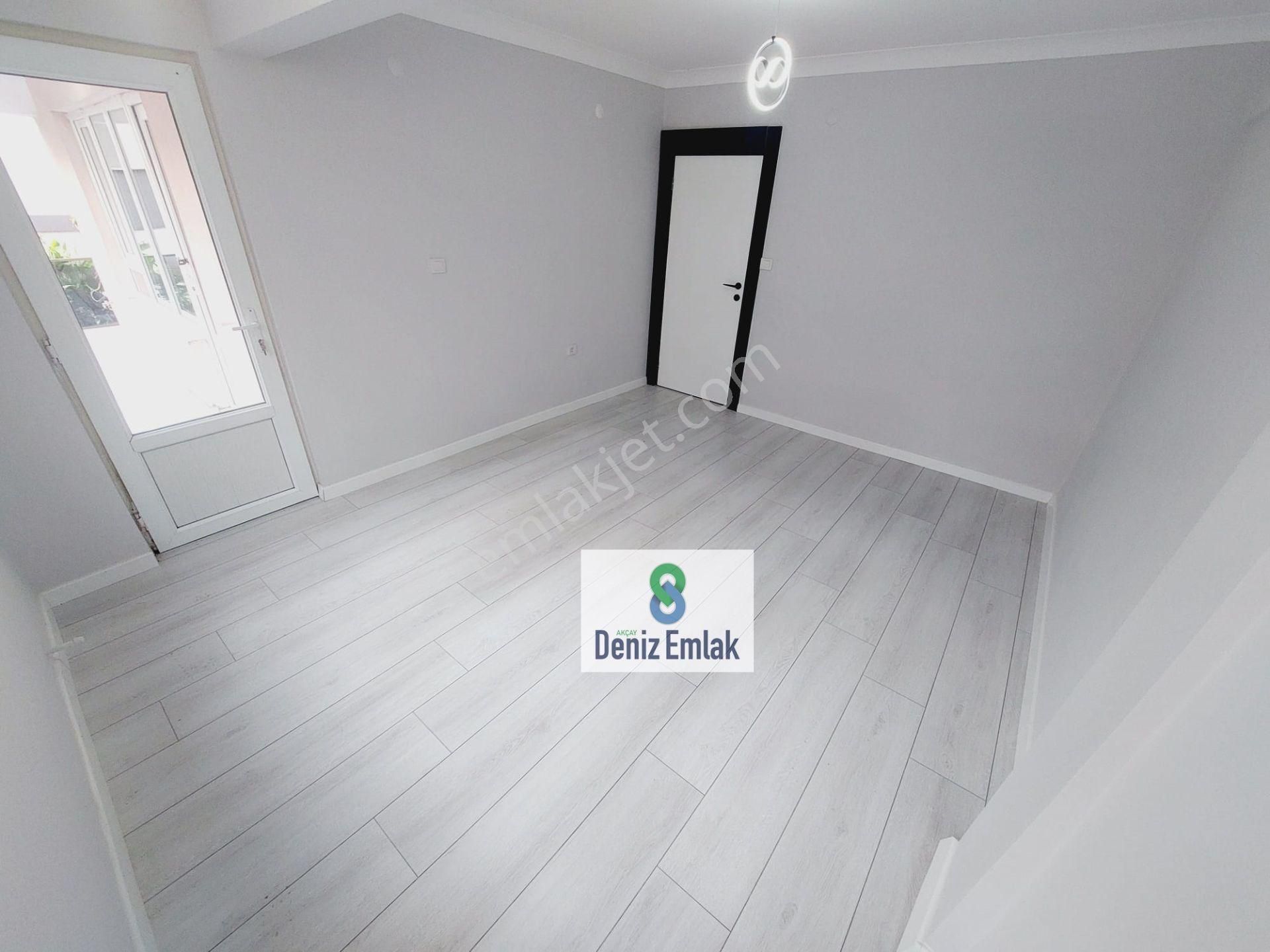 Denizden Akçay Sarıkızda Masrafsız Bahçe Kullanımlı Satılık 2+1 Daire. - Görsel 28