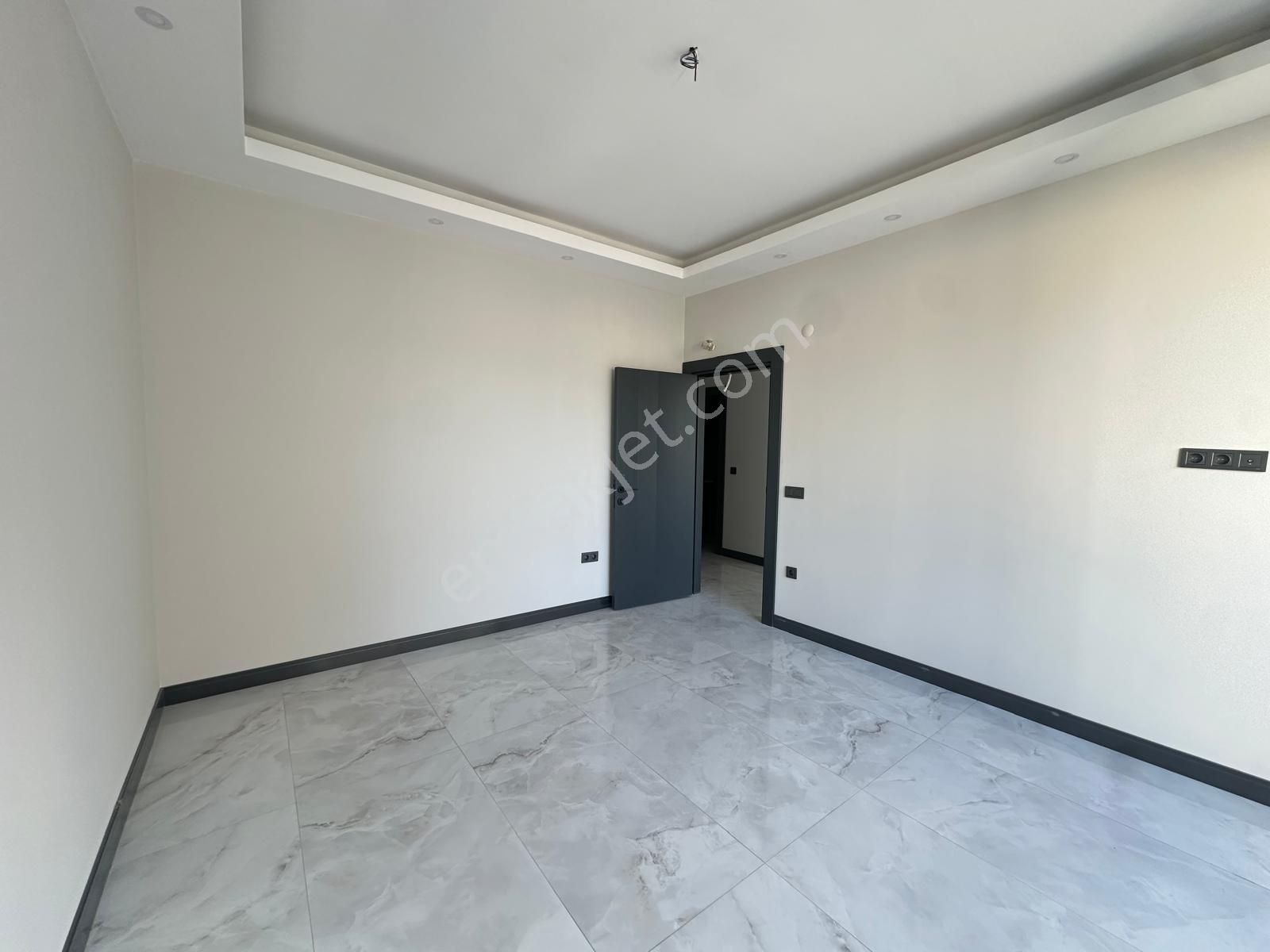 Alanya Adliye Karşısı'nda Çevre Yolu Cepheli Kiralık 1+1 Ofis - Görsel 8