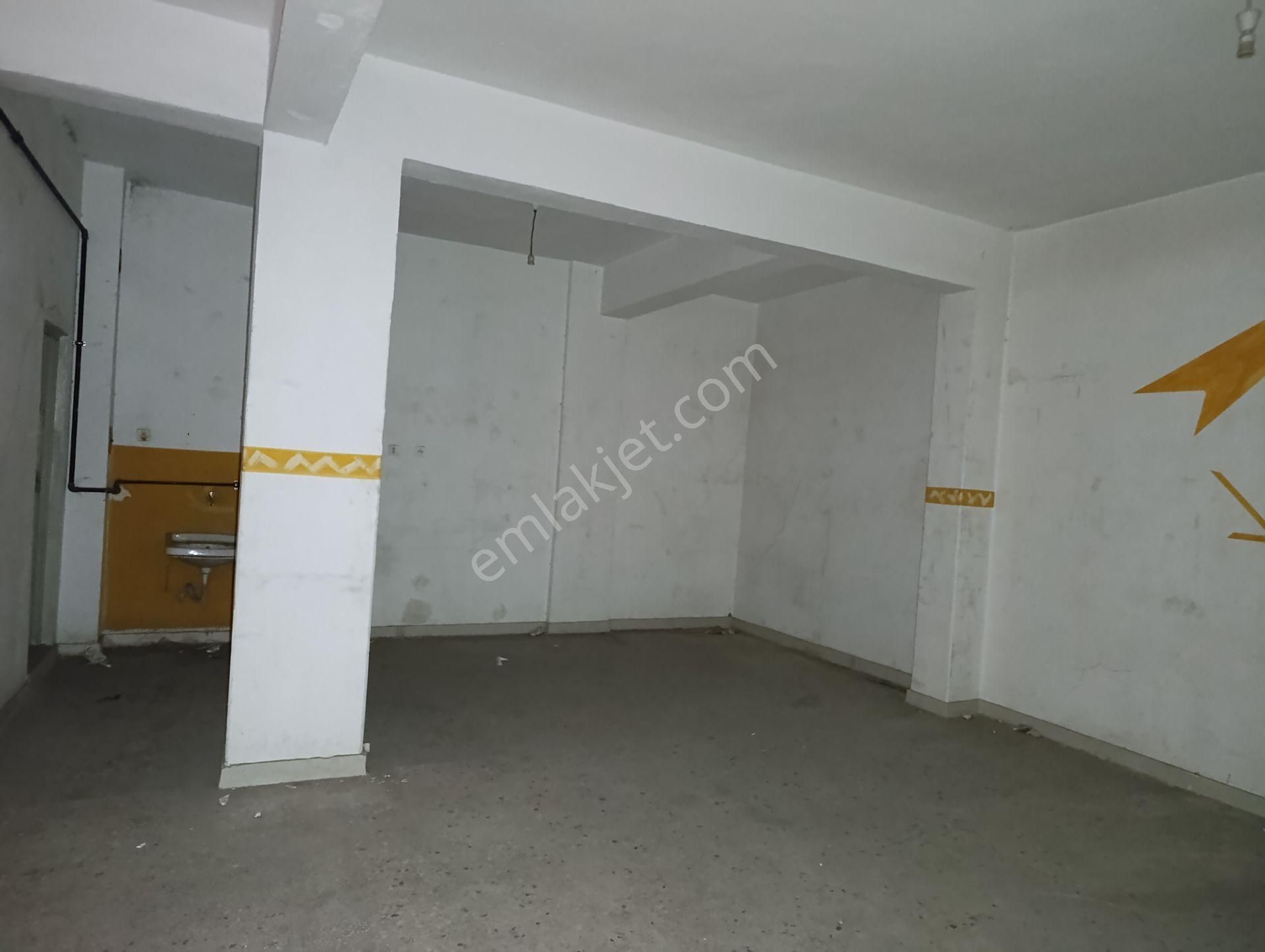 Sakarya Mahallesin De Acil Satılık Dükkanlar - Görsel 16