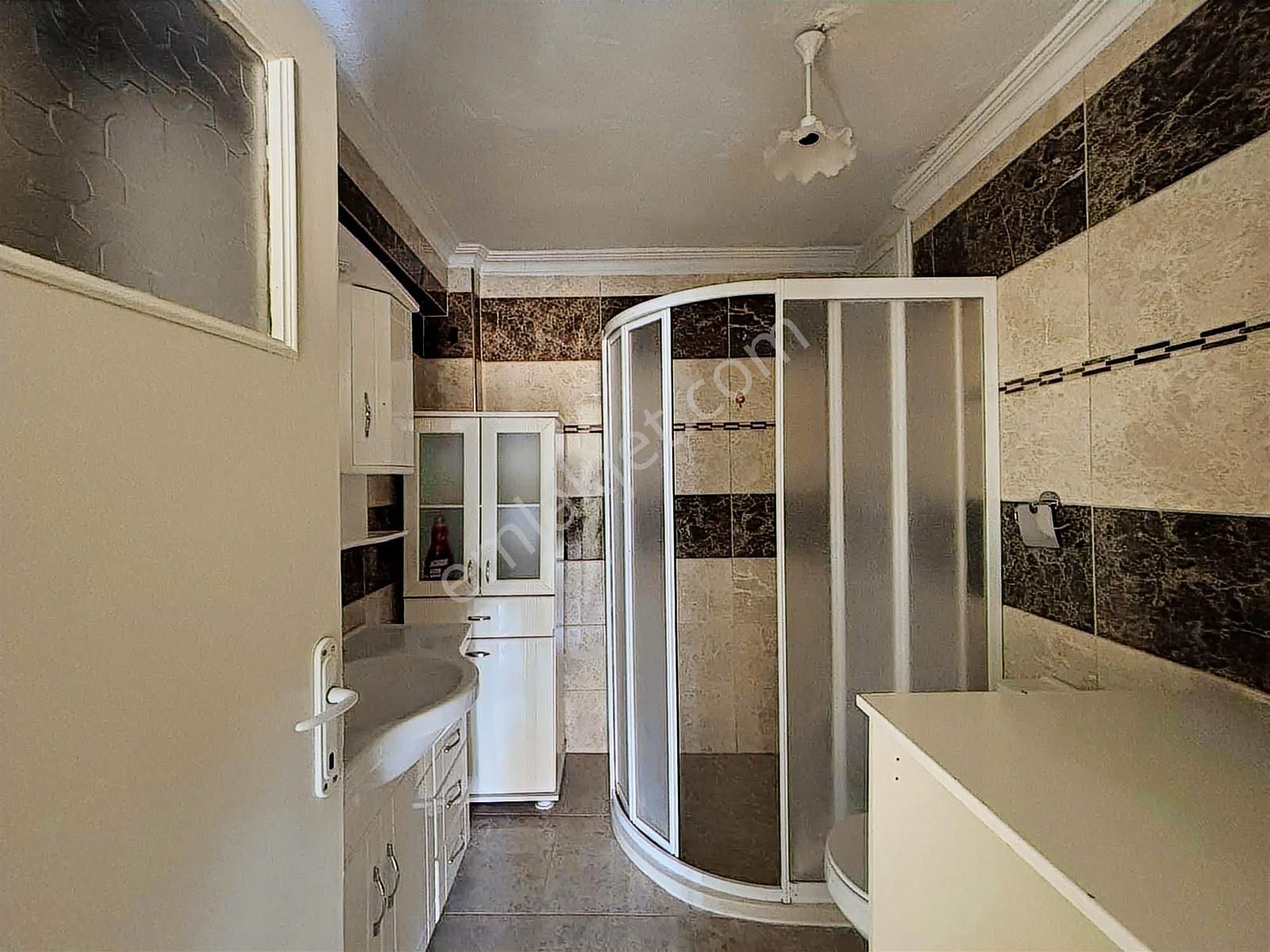 Eker'den Batıkent Mh. Site İçinde Geniş 3+1 Kiralık Daire - Görsel 11