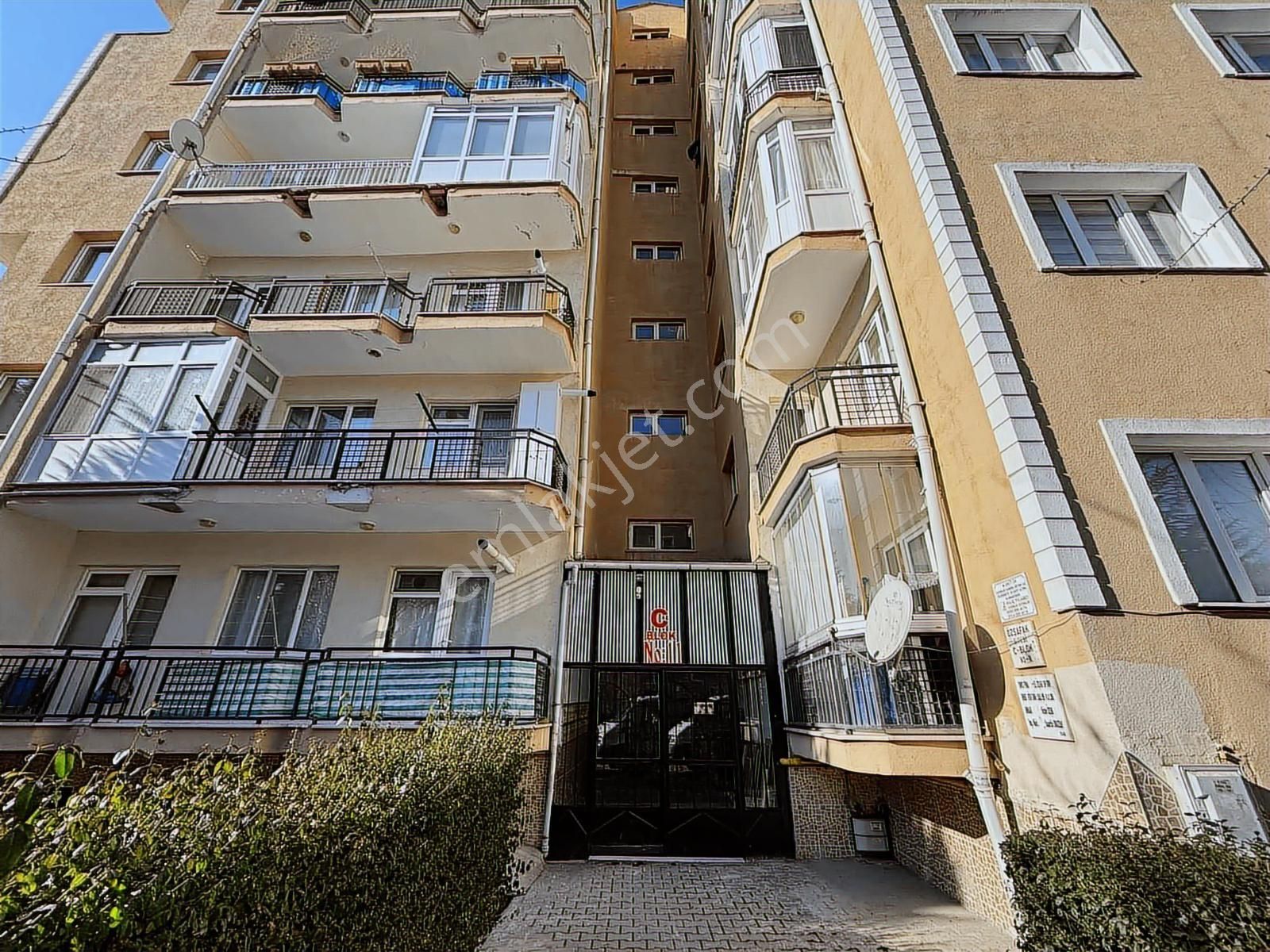 Eker'den Batıkent Mh. Site İçinde Geniş 3+1 Kiralık Daire - Görsel 24