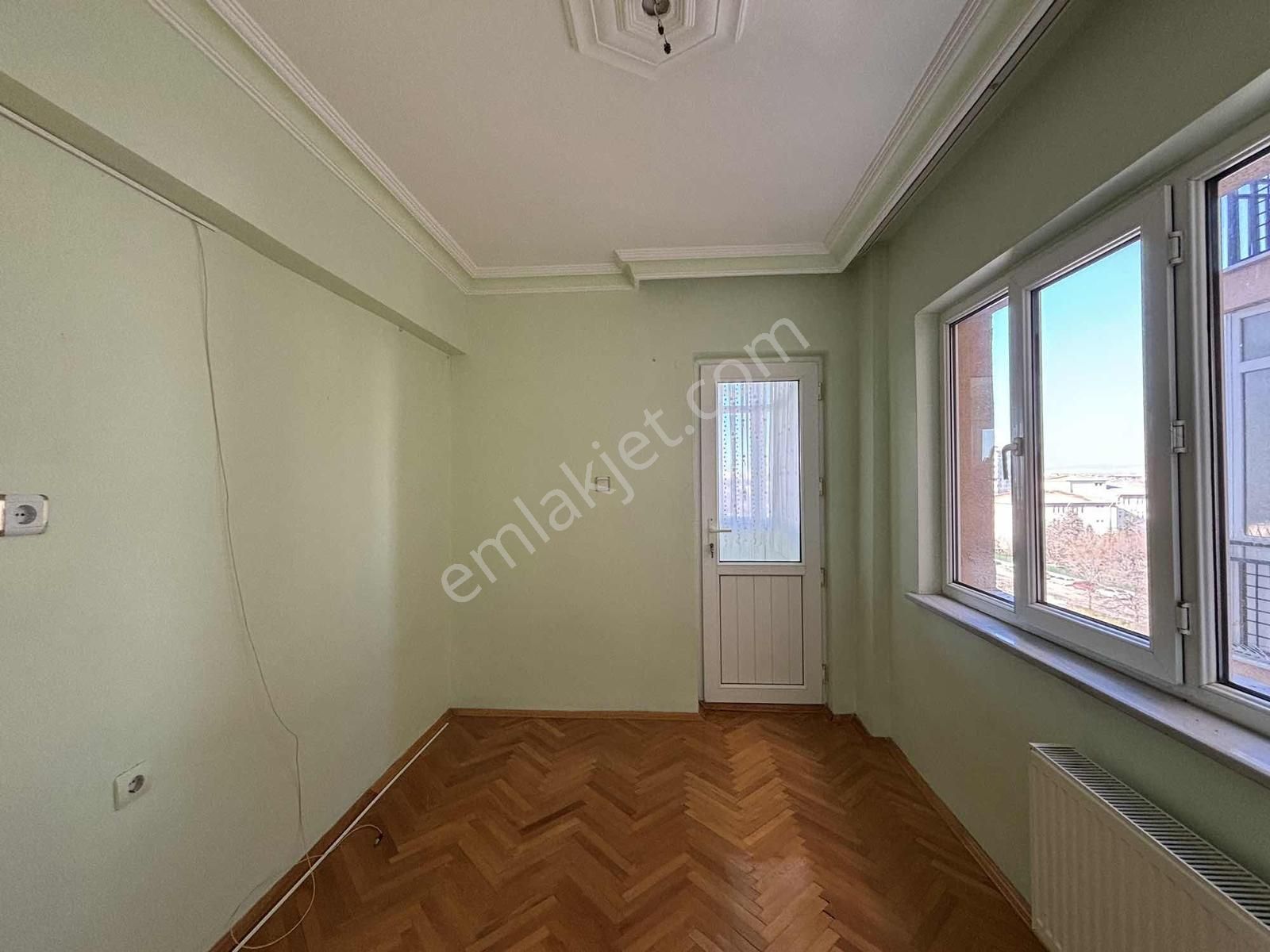 Eker'den Batıkent Mh. Site İçinde Geniş 3+1 Kiralık Daire - Görsel 23