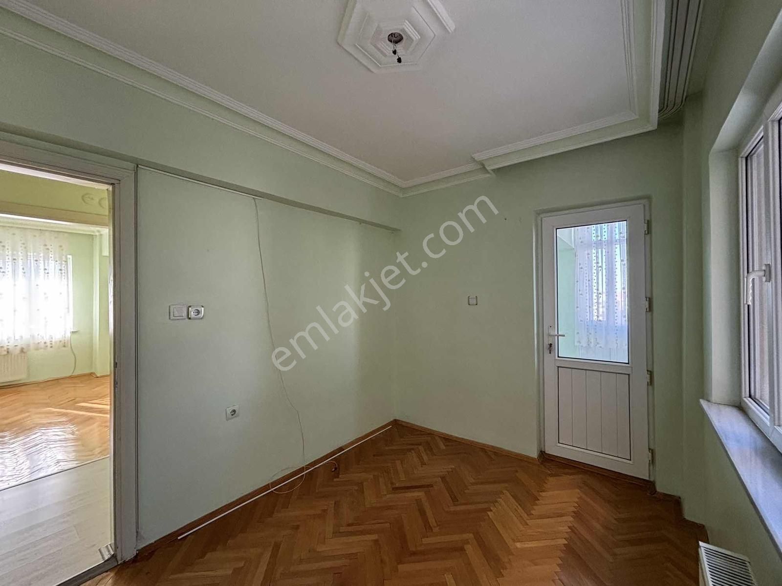 Eker'den Batıkent Mh. Site İçinde Geniş 3+1 Kiralık Daire - Görsel 9