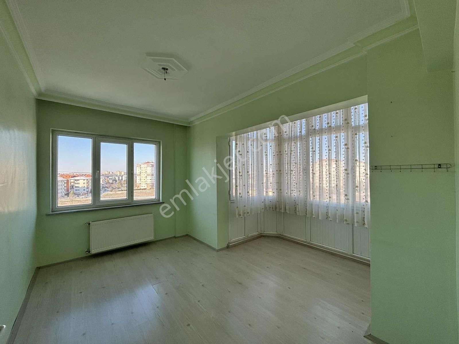 Eker'den Batıkent Mh. Site İçinde Geniş 3+1 Kiralık Daire - Görsel 30