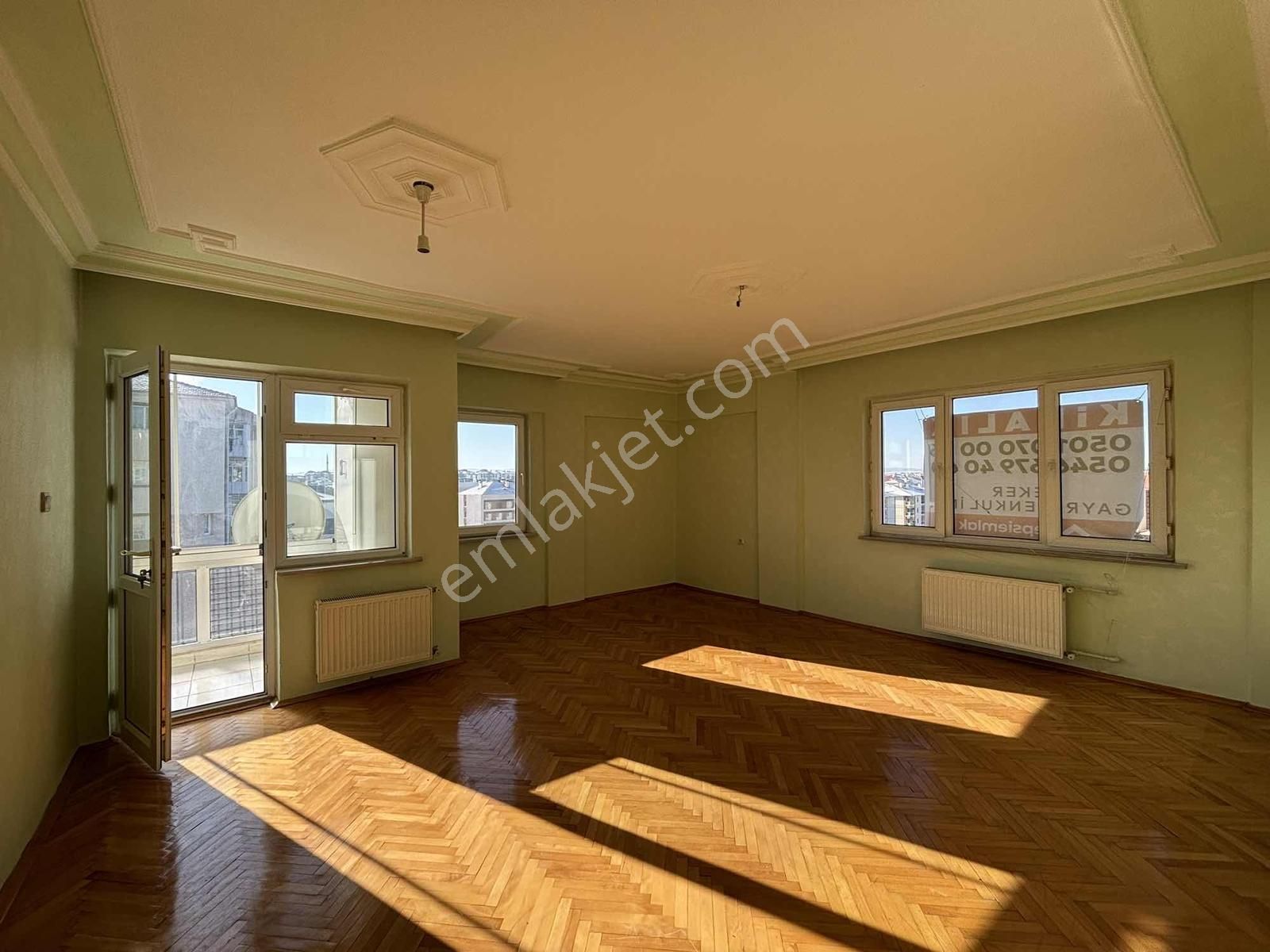 Eker'den Batıkent Mh. Site İçinde Geniş 3+1 Kiralık Daire - Görsel 33