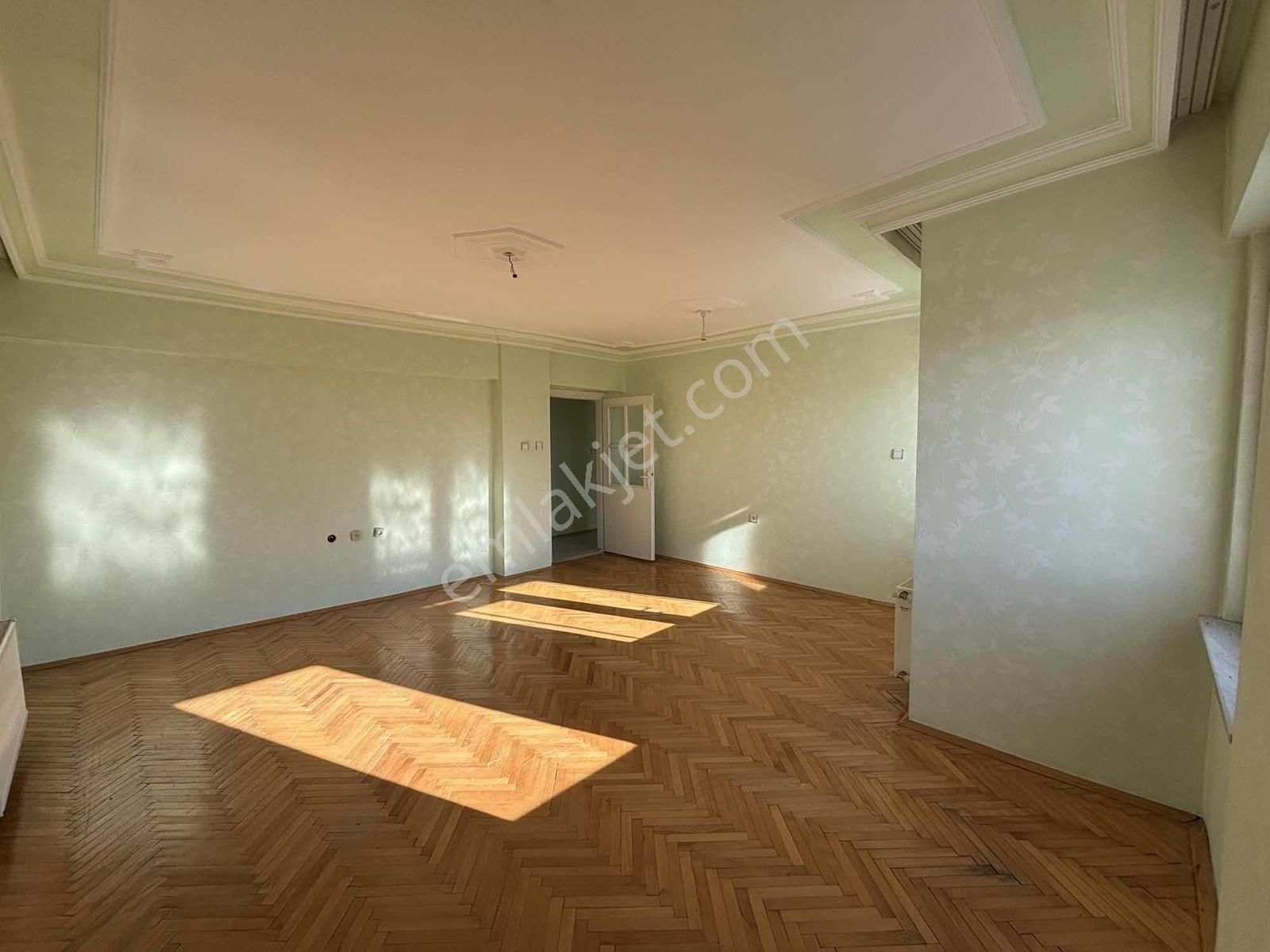 Eker'den Batıkent Mh. Site İçinde Geniş 3+1 Kiralık Daire - Görsel 21