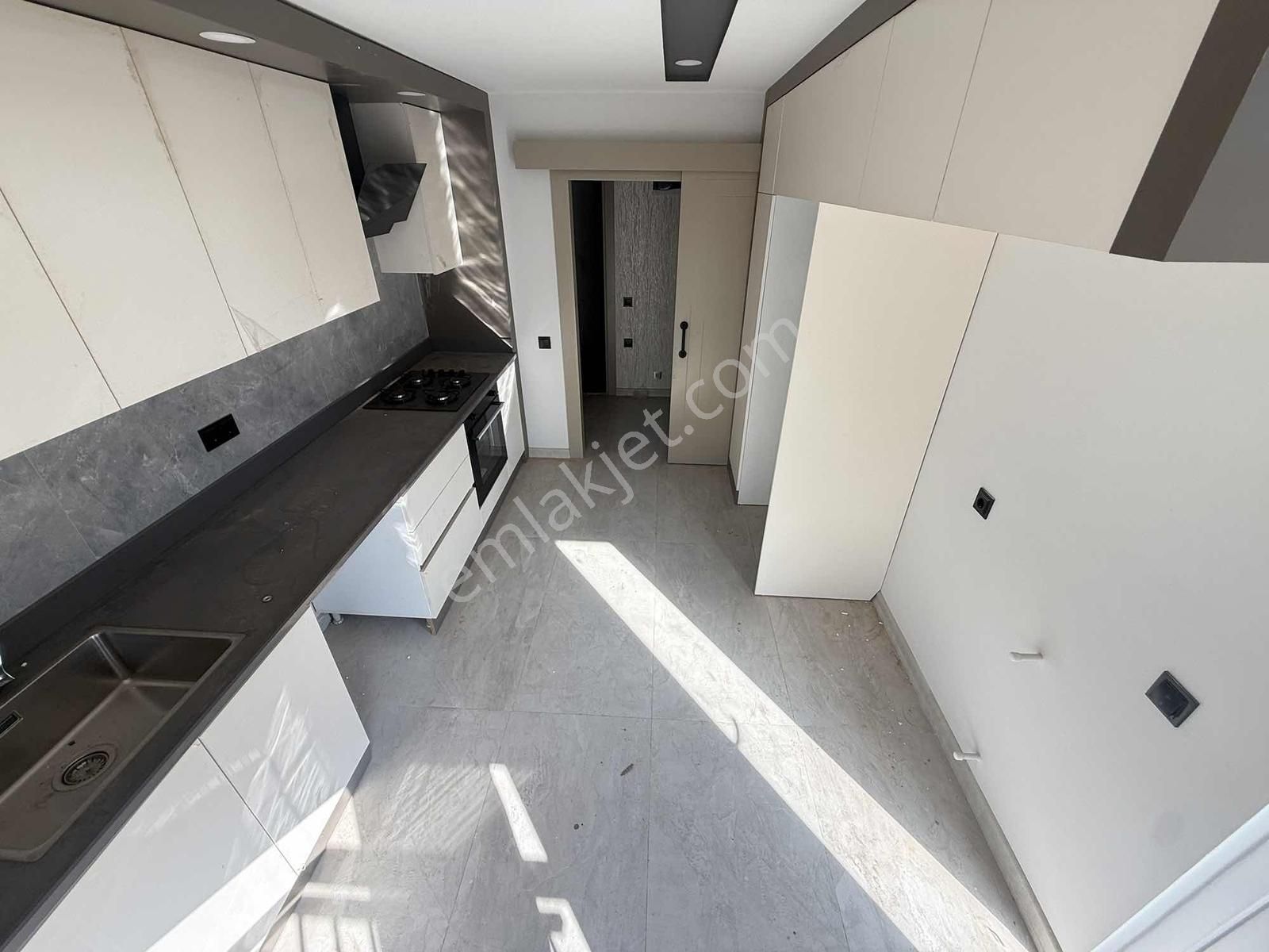 Fevzıçakmak Mah Tramwaya Yakın Lüx 3+1 - Görsel 19