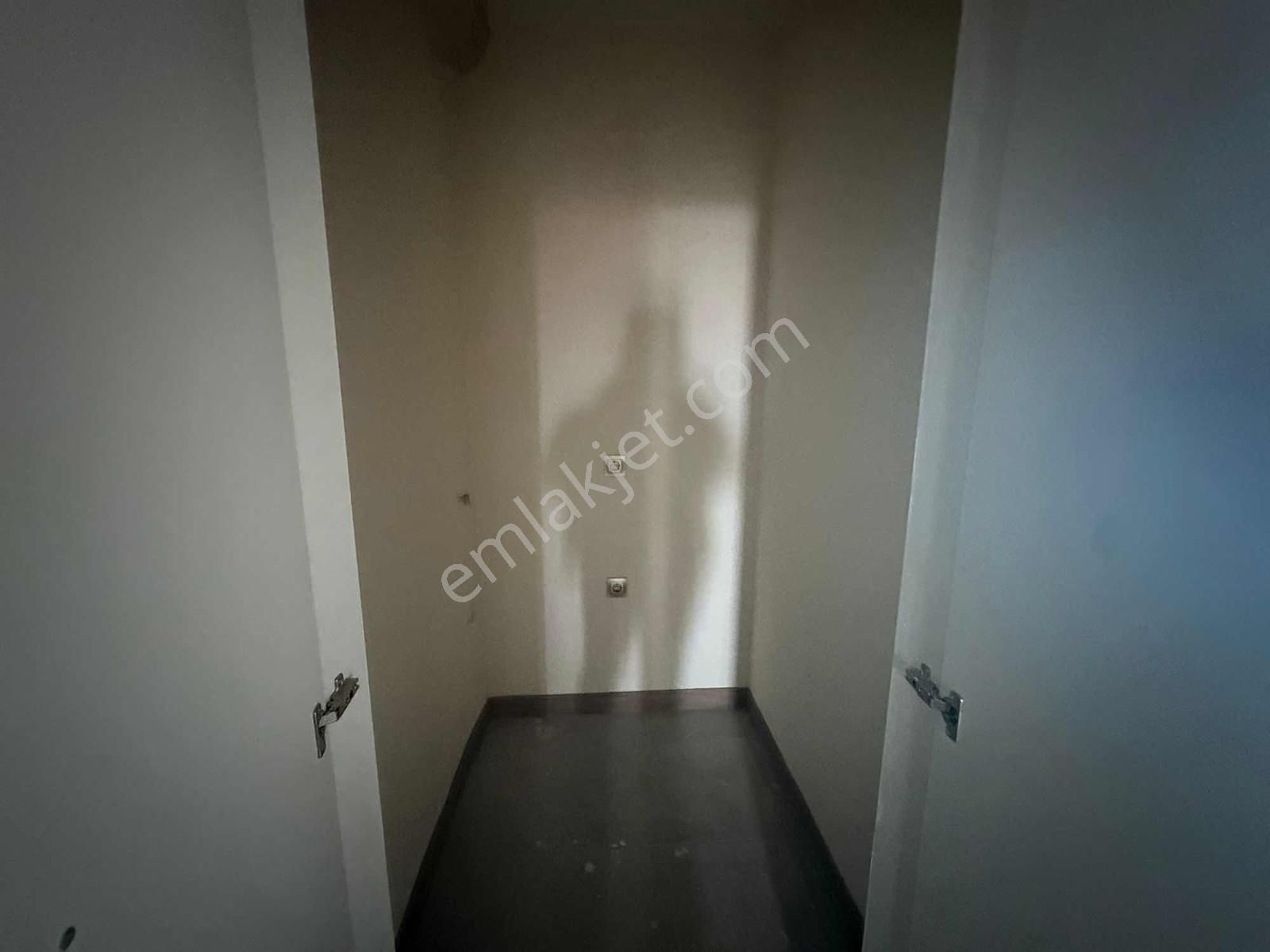 Anka Emlak'dan 2,etapta Okul Cami Şehir Cephe Arakat Daire - Görsel 10