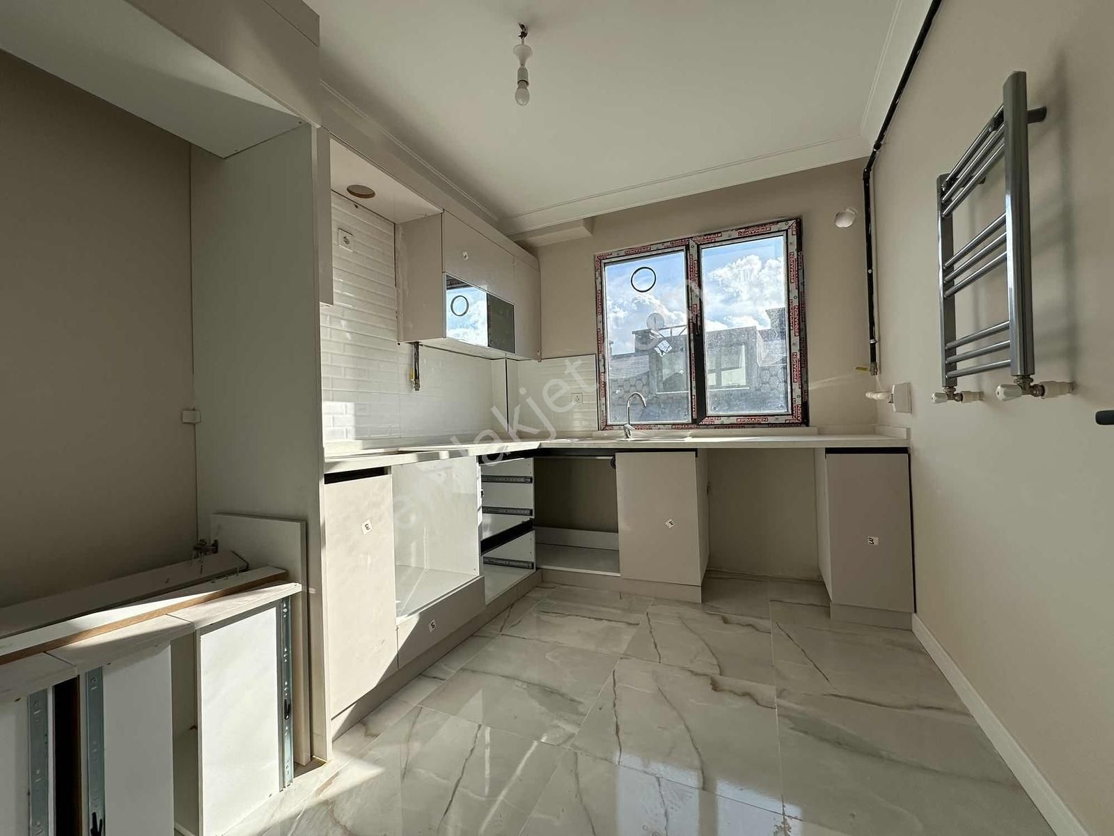 Bahçelievler Mahallesinde Güvenlikli Sitede Geniş - Ferah 2+1 - Görsel 8