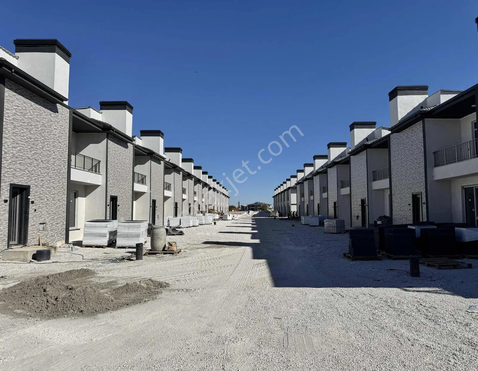Yaylapınar Mah. Kaş Cad. Site İçi 3+1 Satılık Butik Villa
